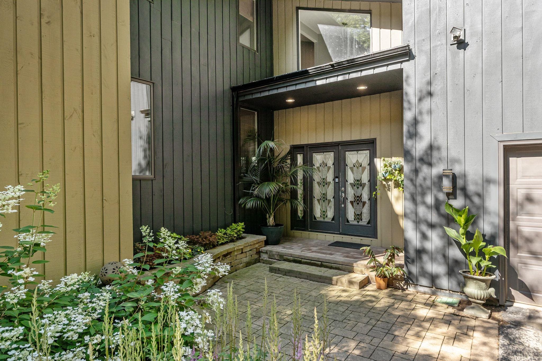 W3895 HIGHVIEW Drive