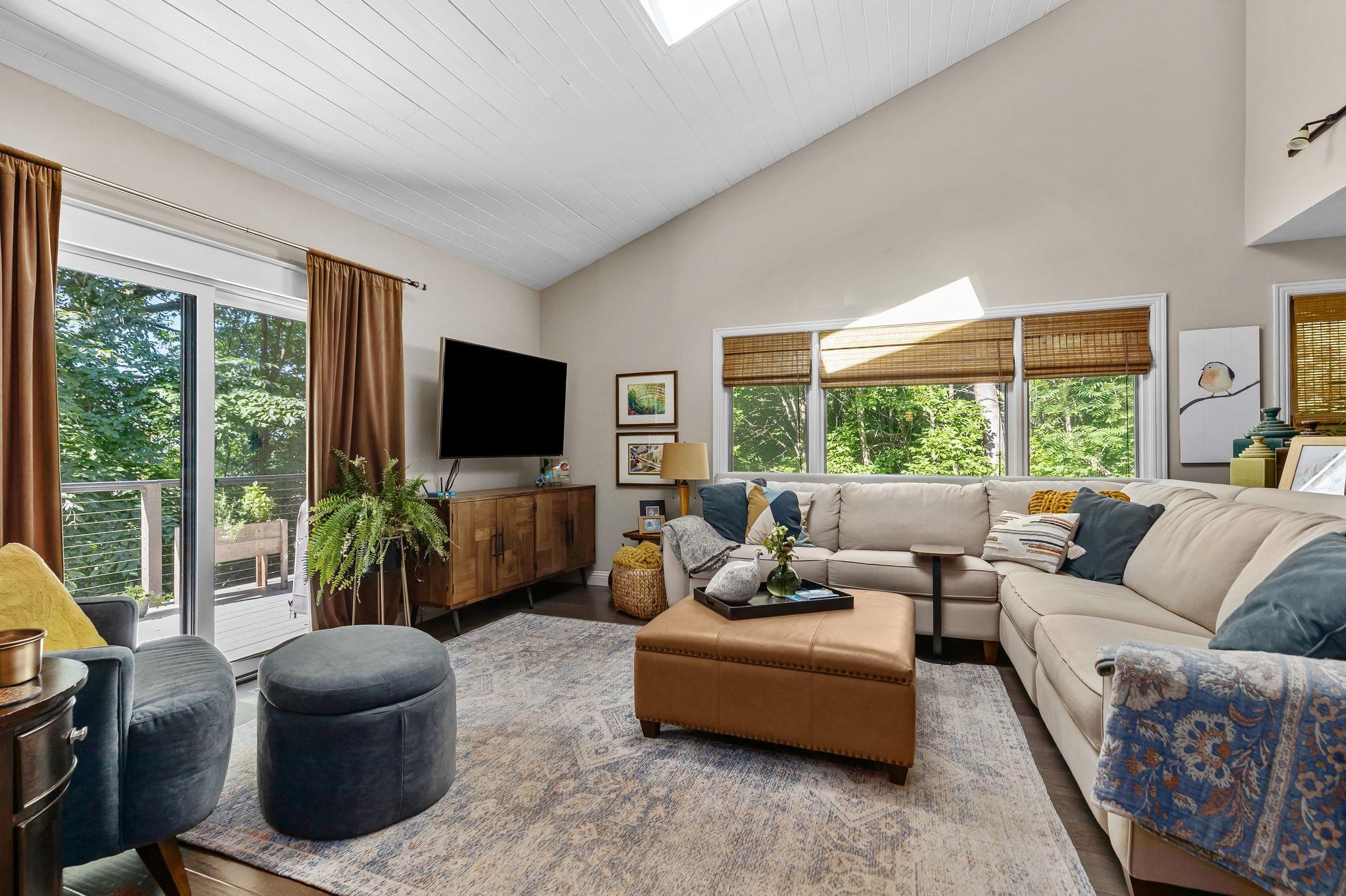 W3895 HIGHVIEW Drive