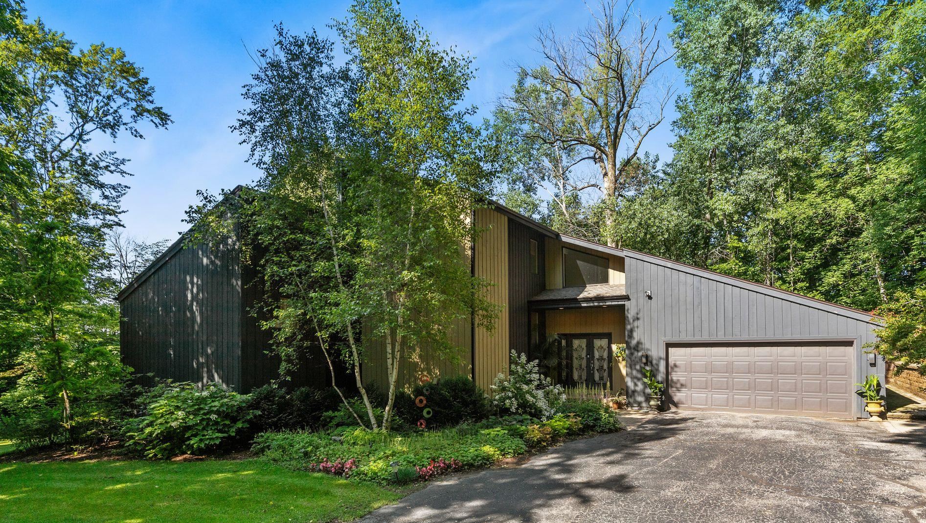 W3895 HIGHVIEW Drive