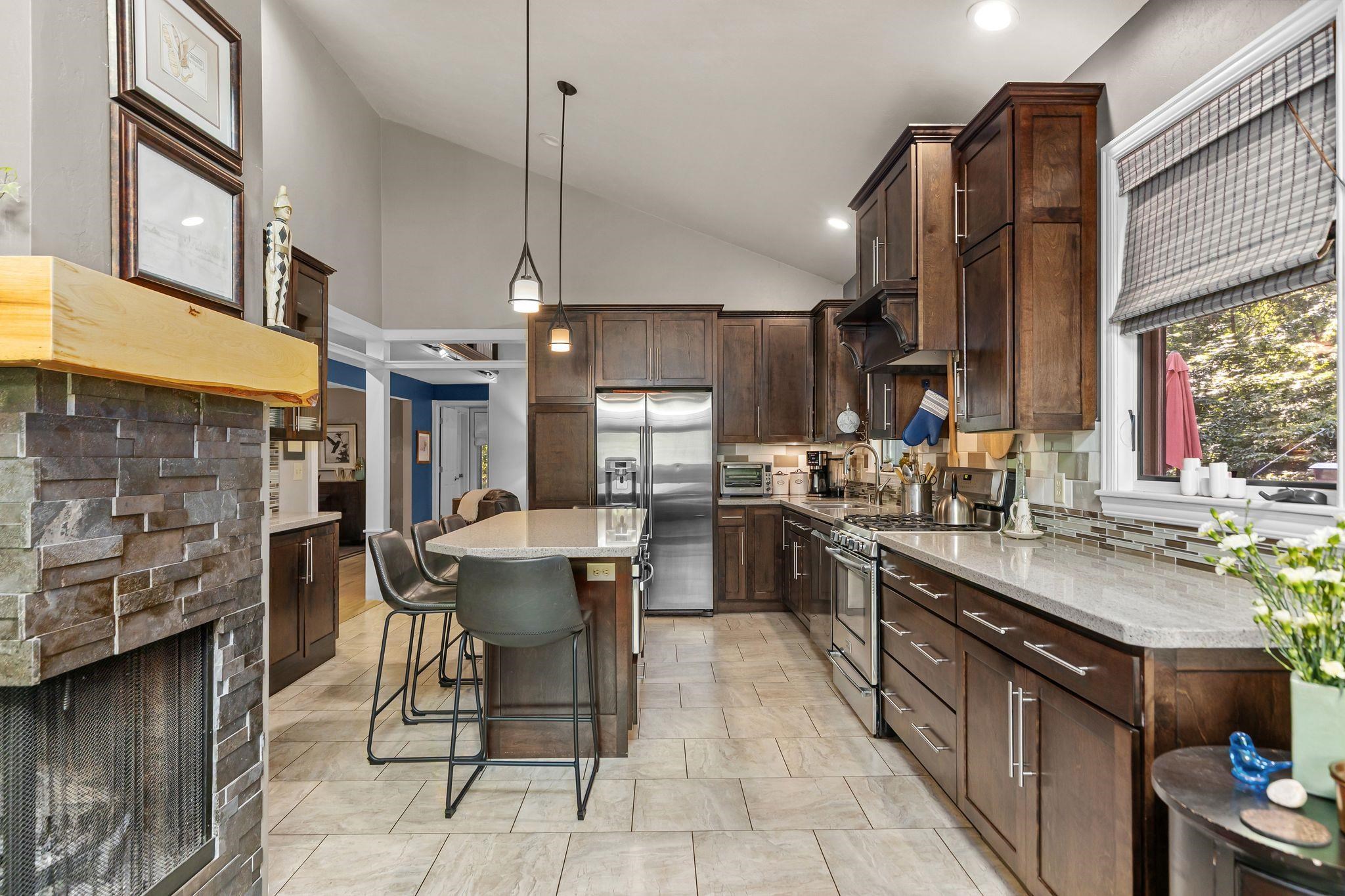W3895 HIGHVIEW Drive