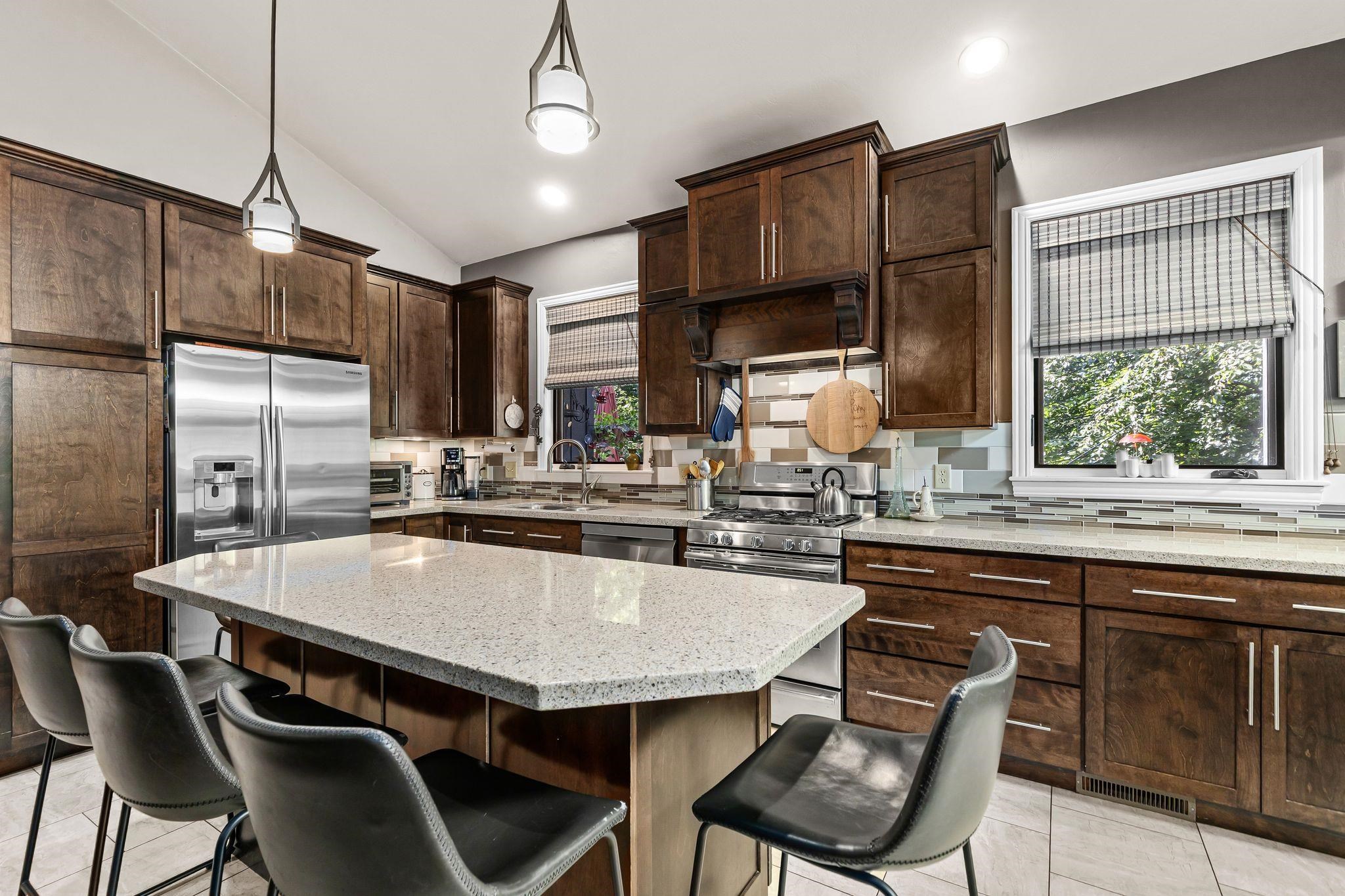 W3895 HIGHVIEW Drive