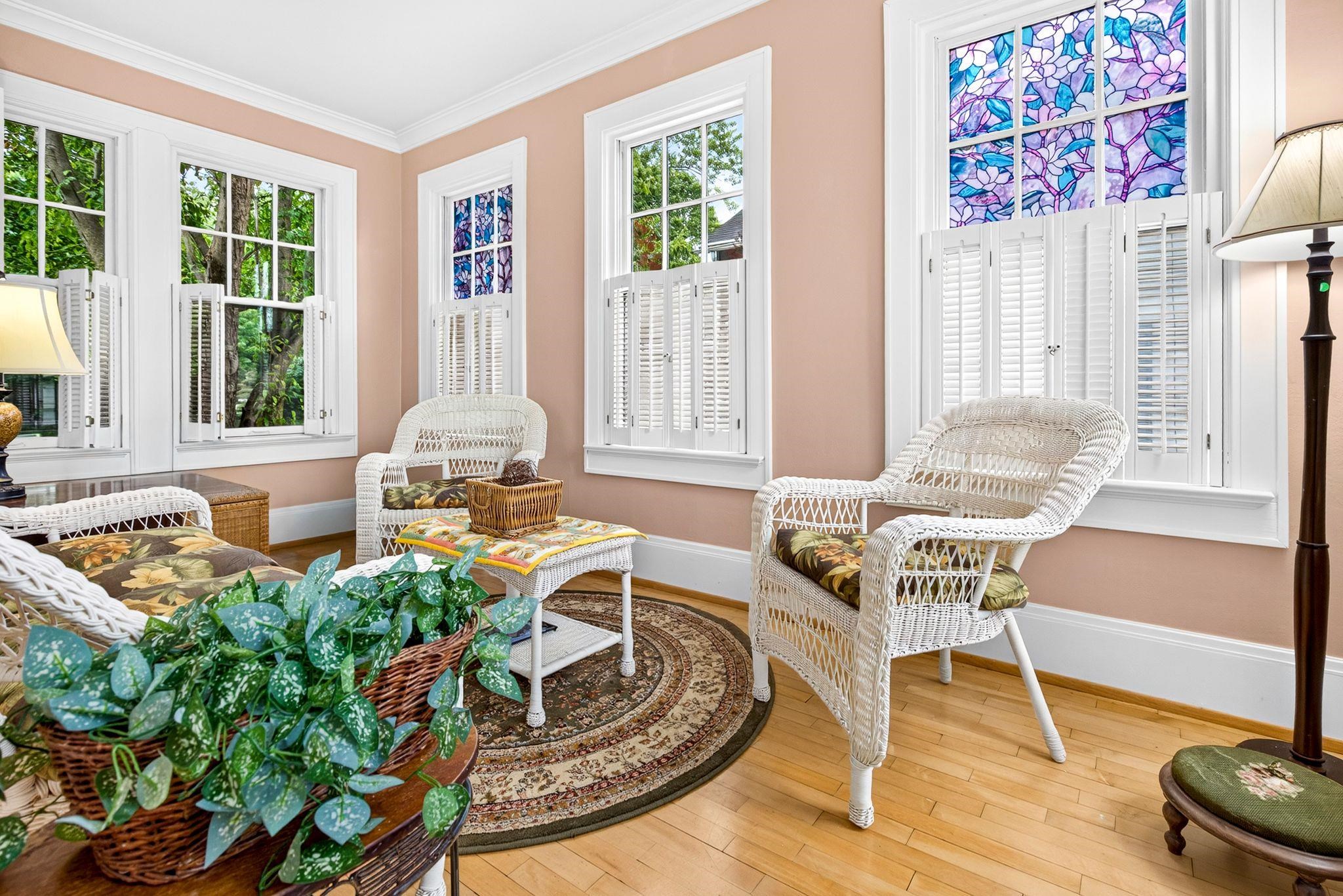 335 E WISCONSIN Avenue