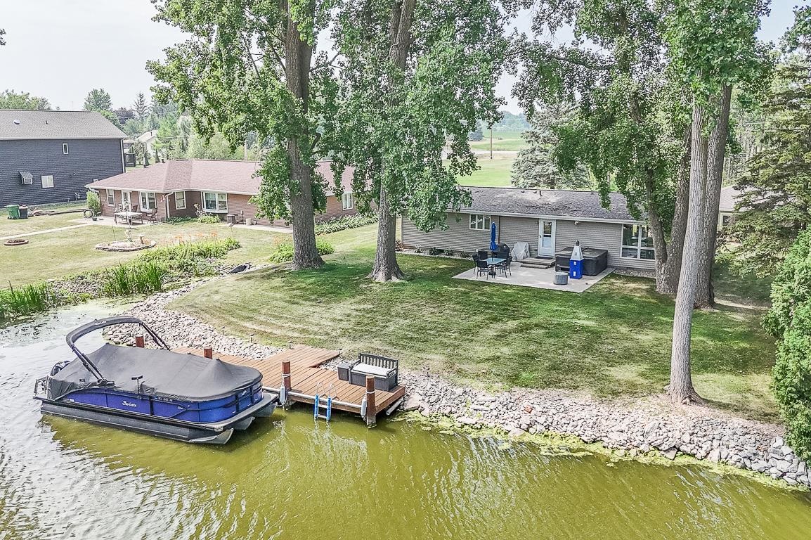 6752 LEE HARBOR Lane