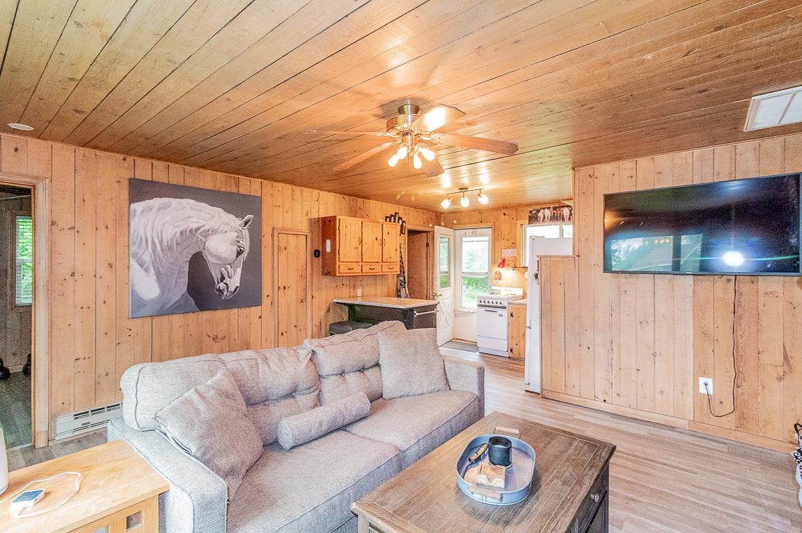 7378 WIDGEON Lane