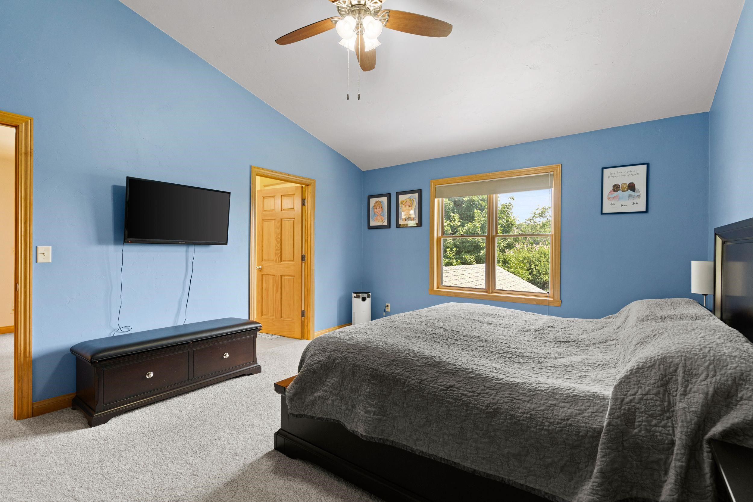 1594 LONE OAK Drive