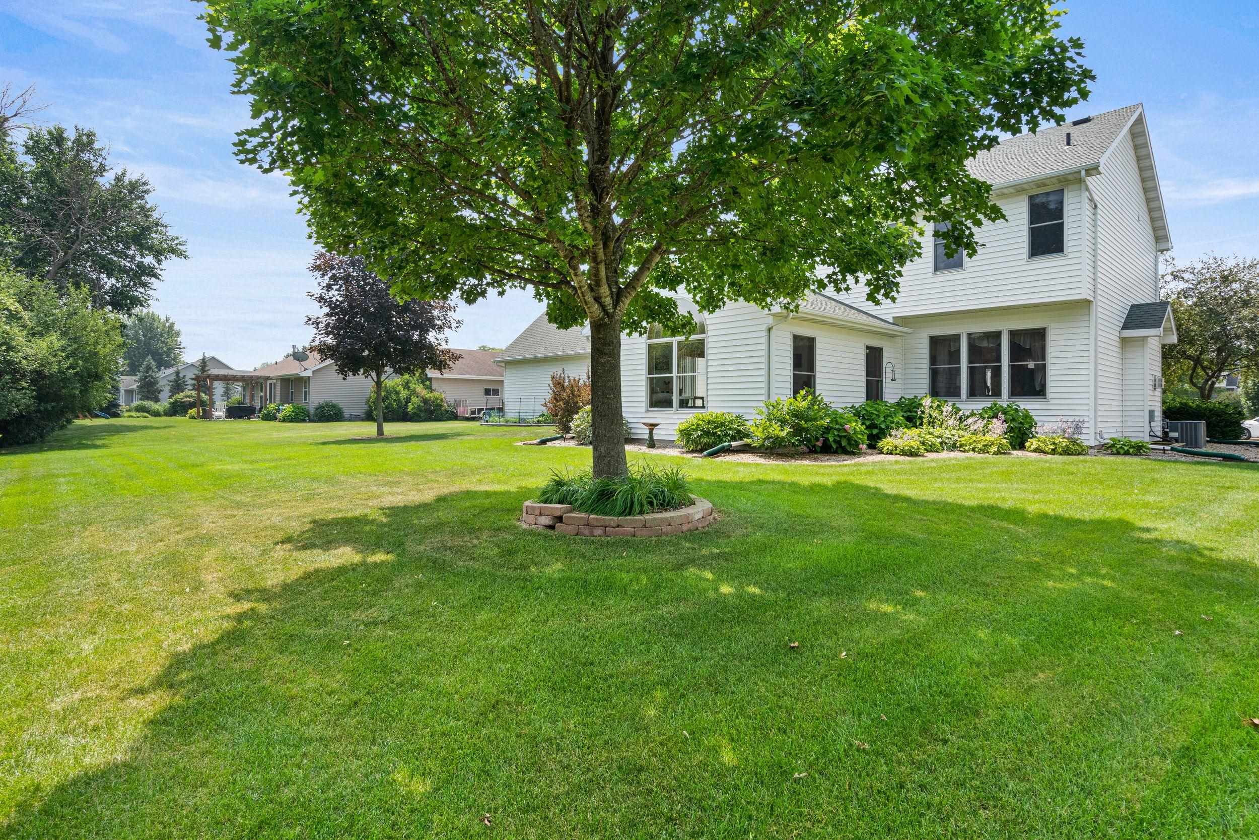 1594 LONE OAK Drive