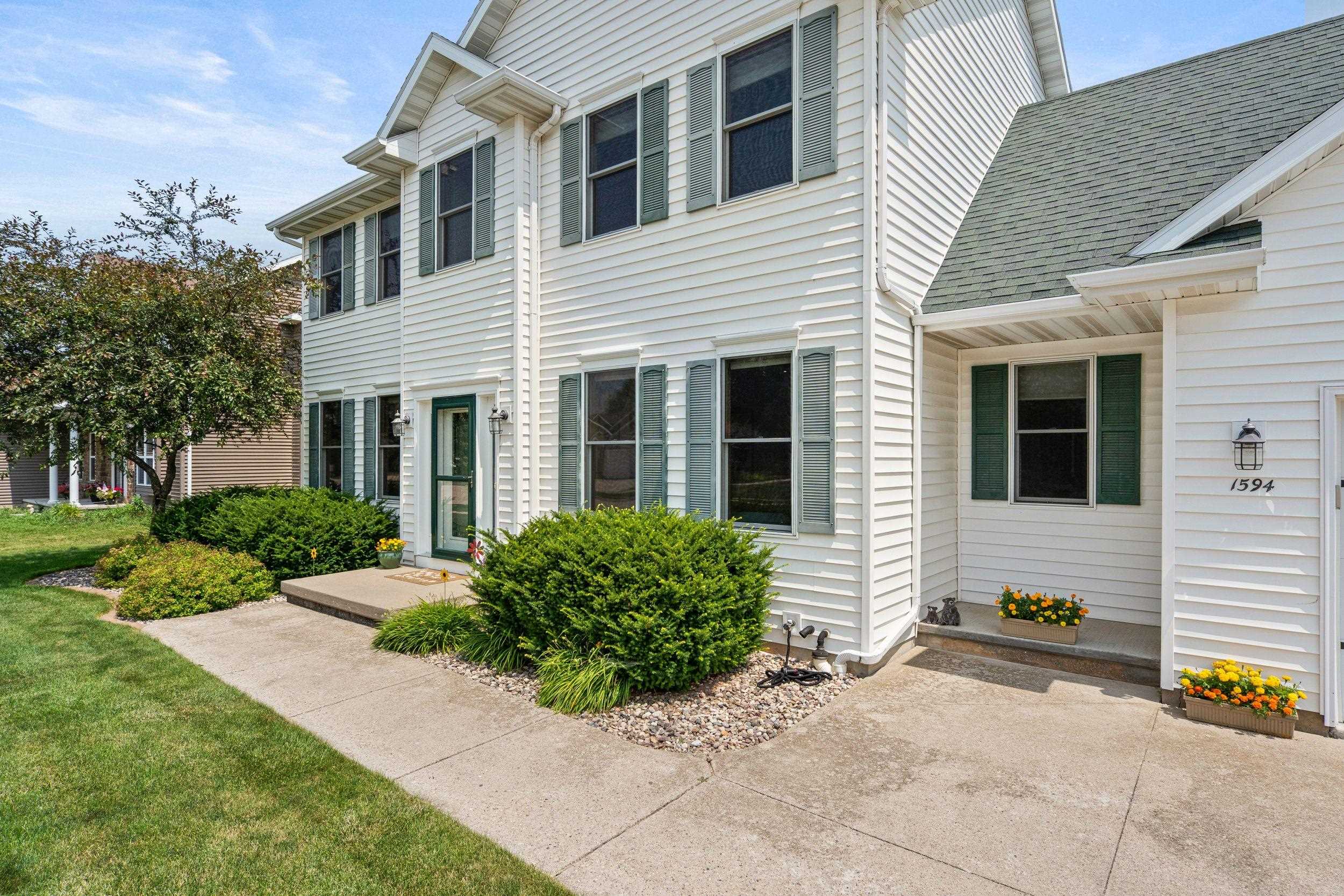 1594 LONE OAK Drive