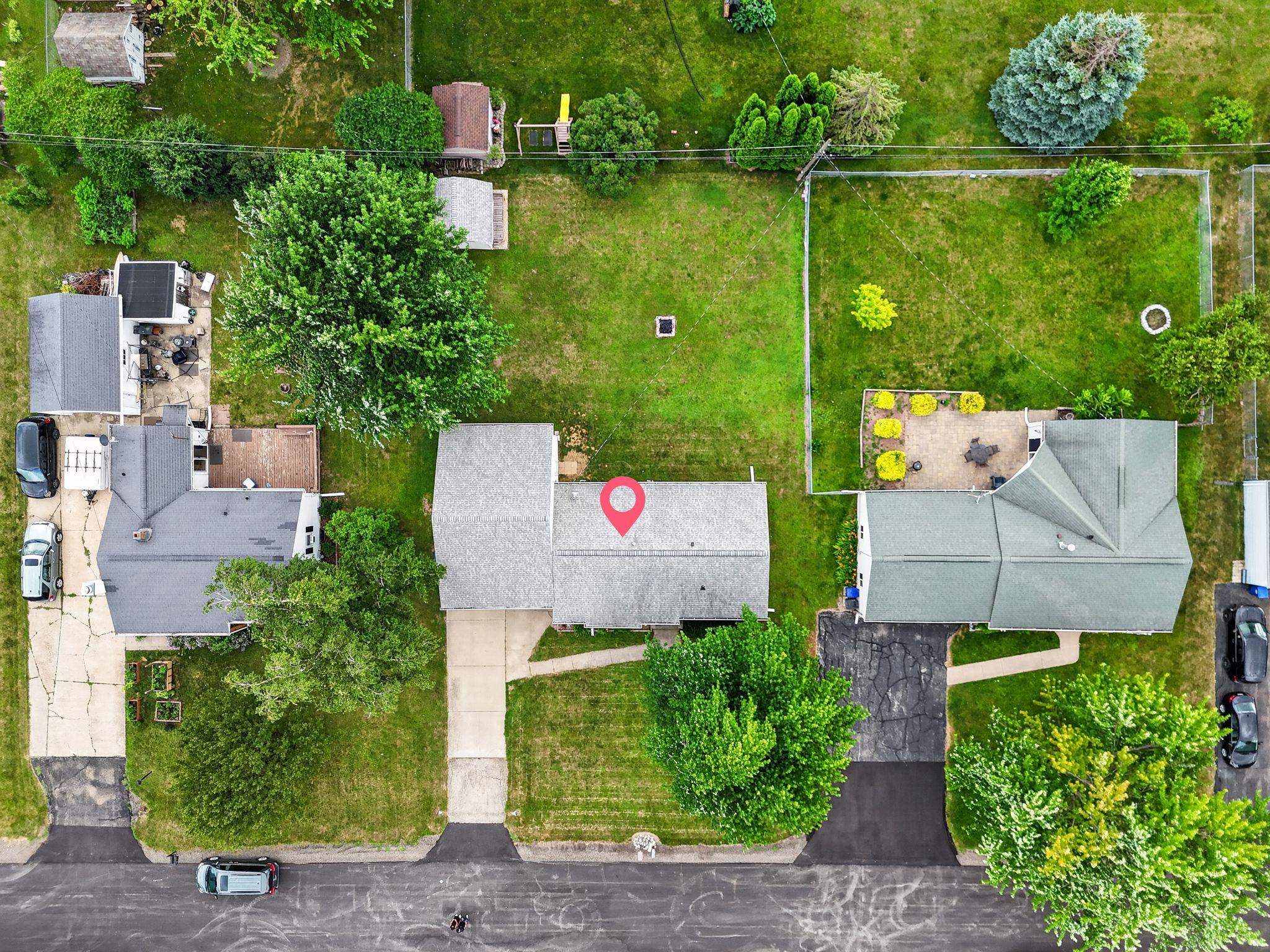 1439 LILLY Street