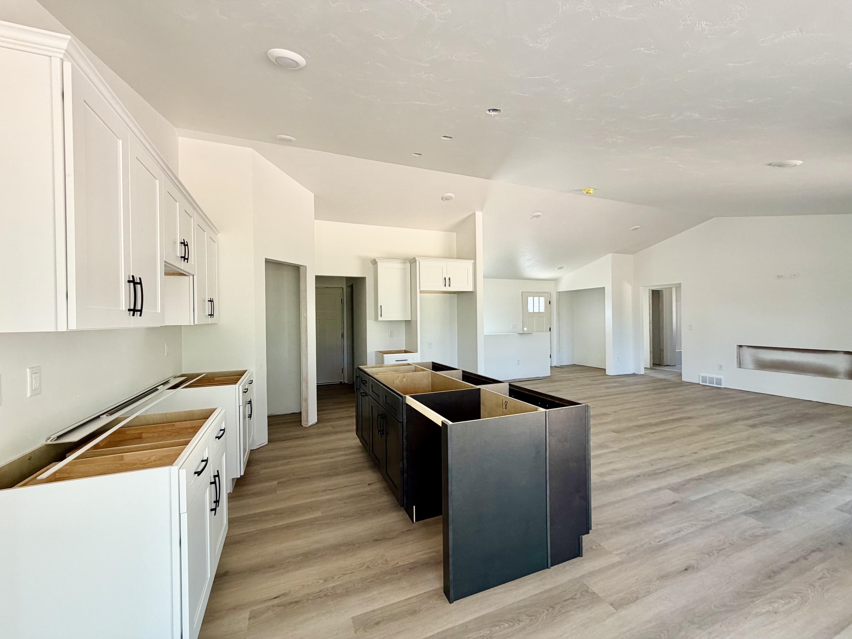 W6846 MCALLISTER Circle