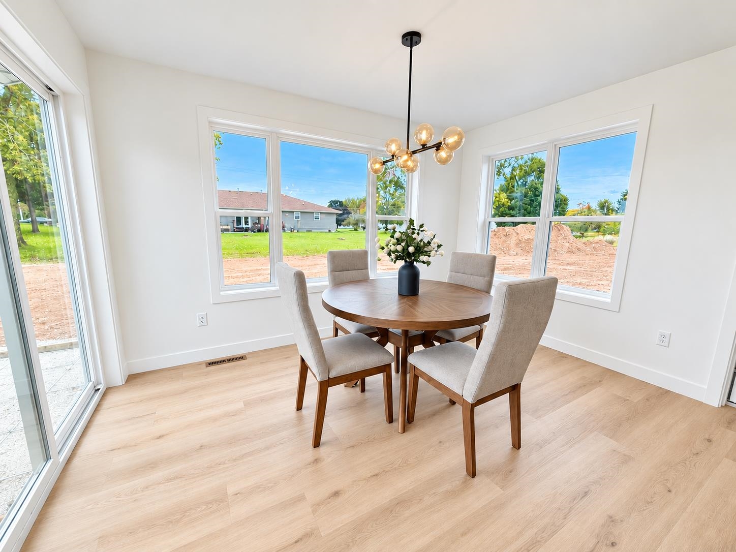 W6846 MCALLISTER Circle