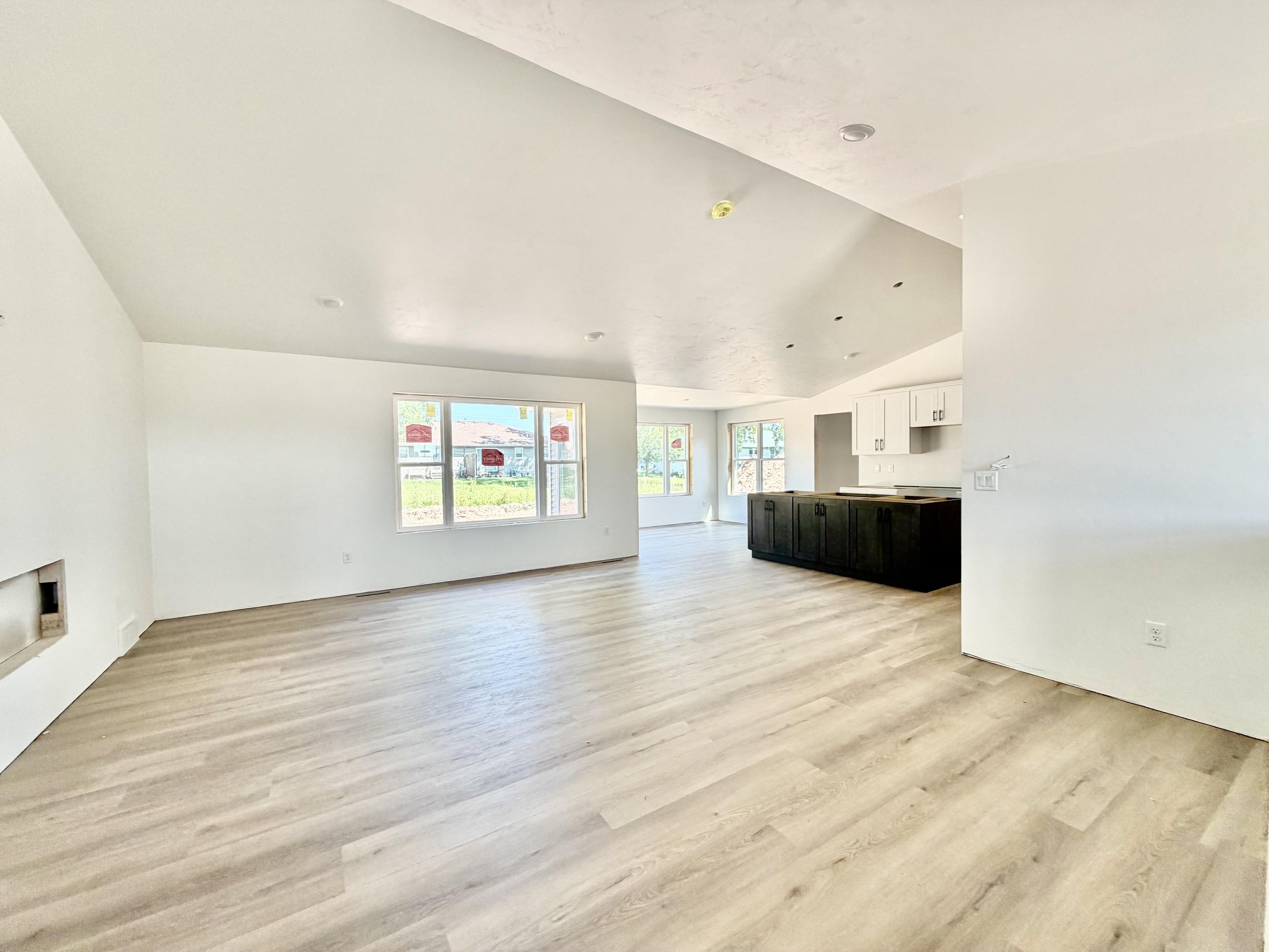 W6846 MCALLISTER Circle