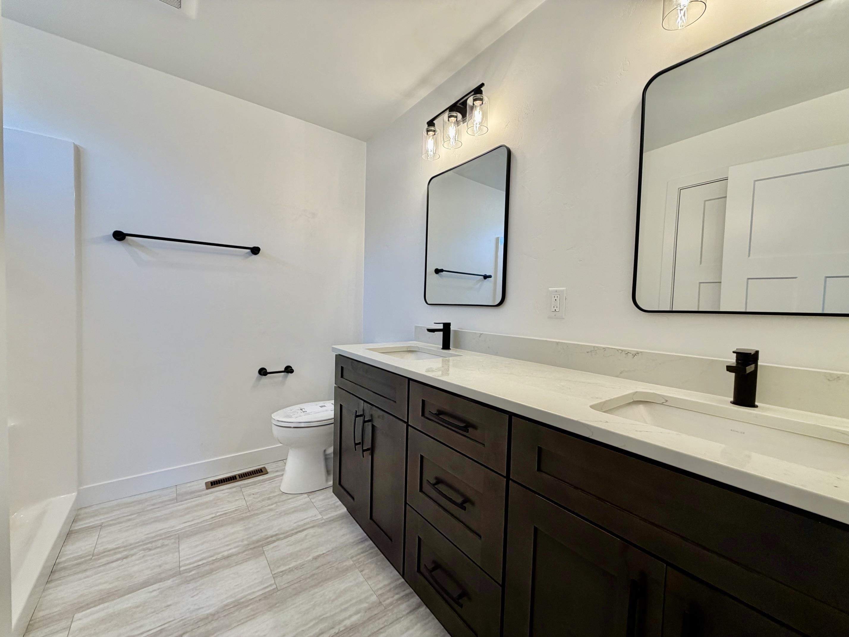 W6846 MCALLISTER Circle