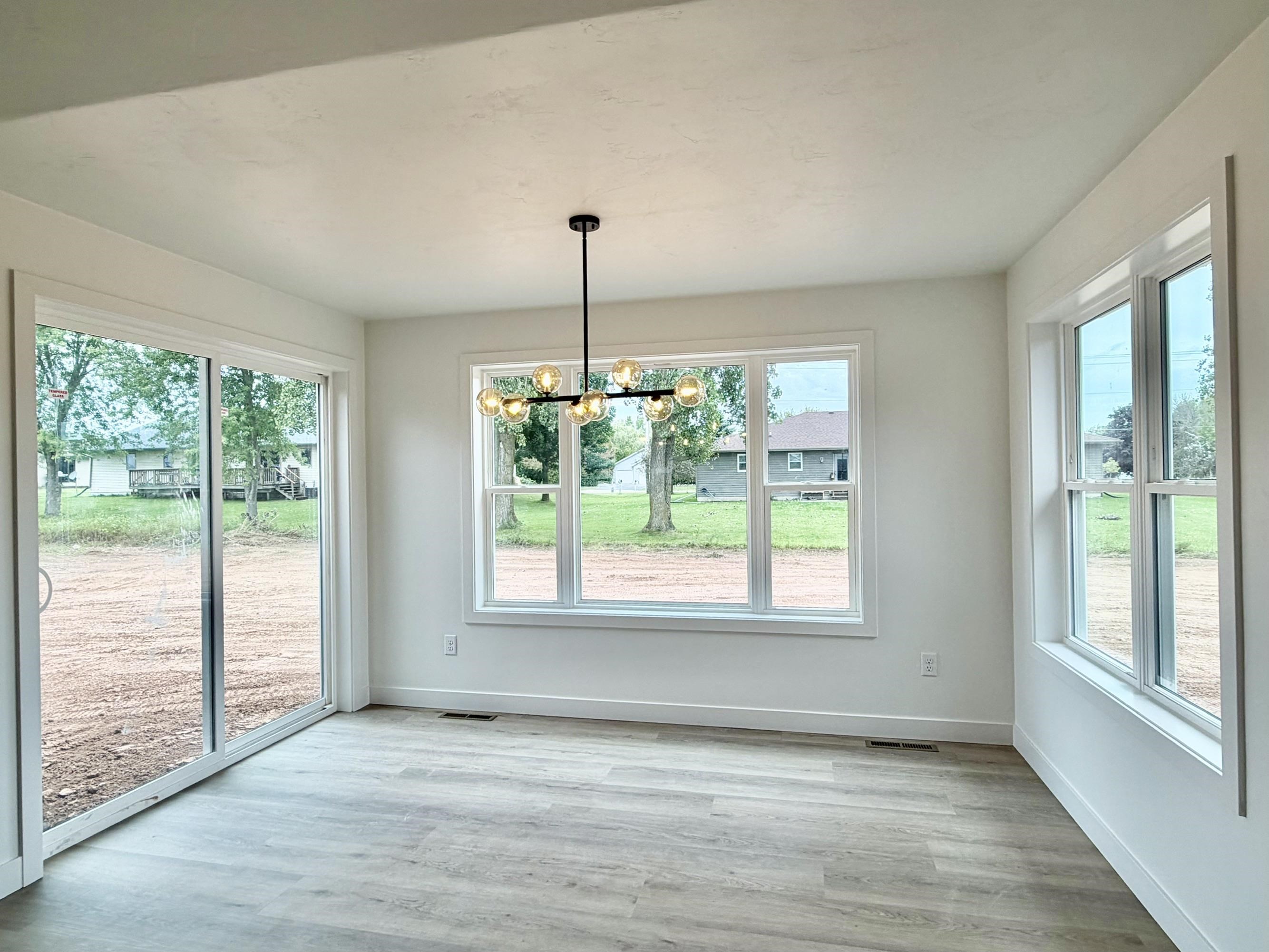 W6846 MCALLISTER Circle