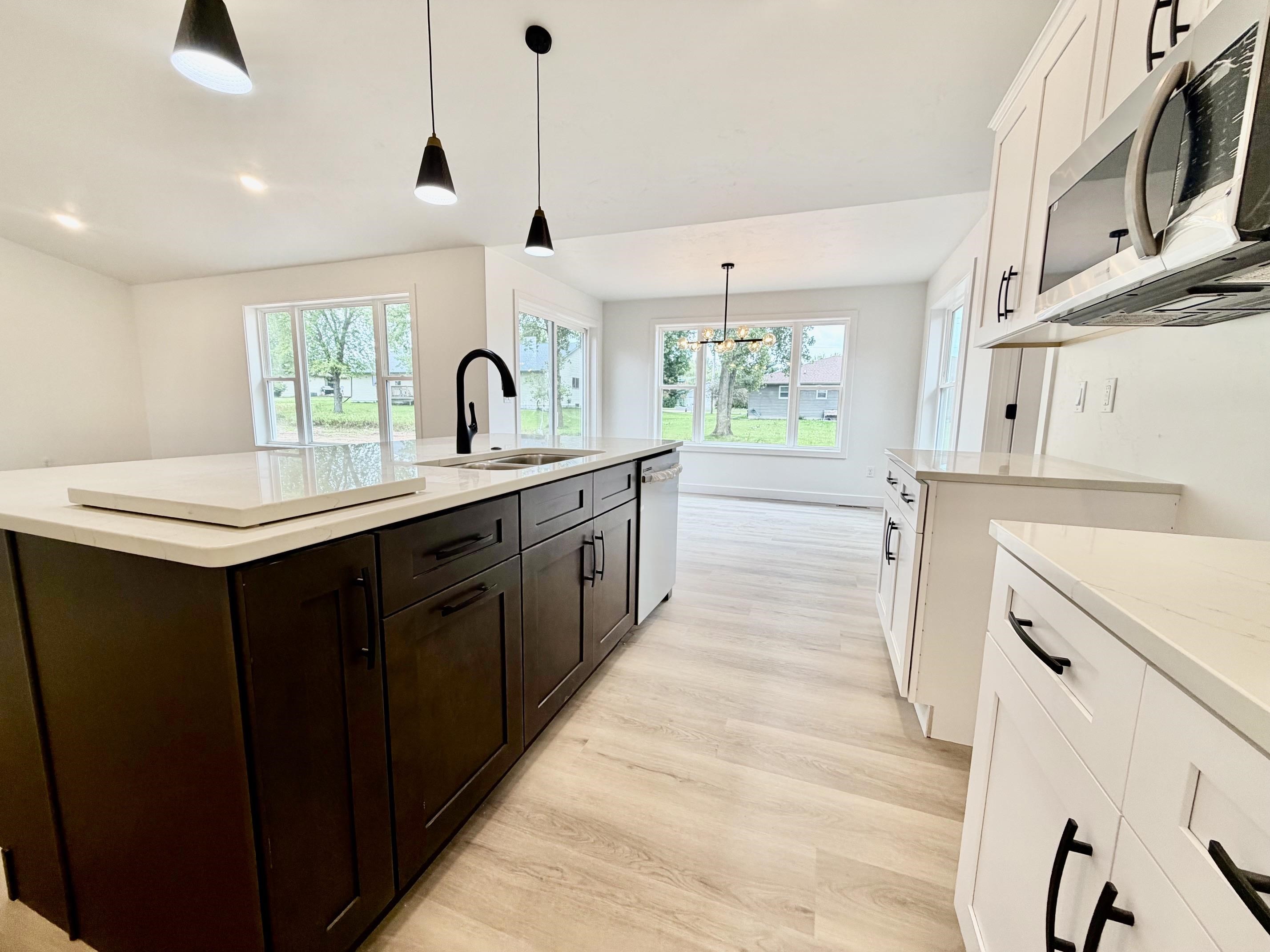 W6846 MCALLISTER Circle