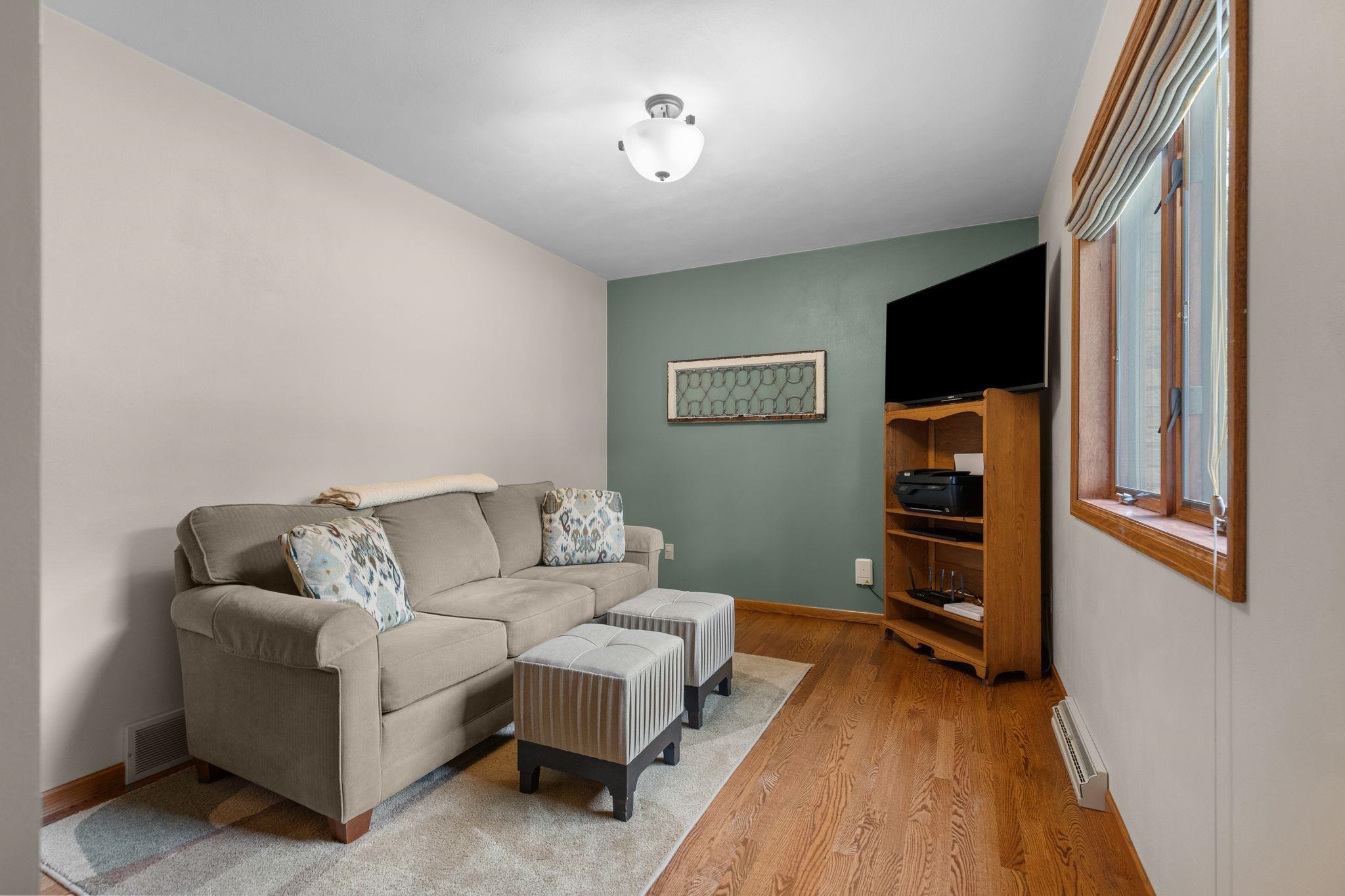 1511 S REBECCA Lane
