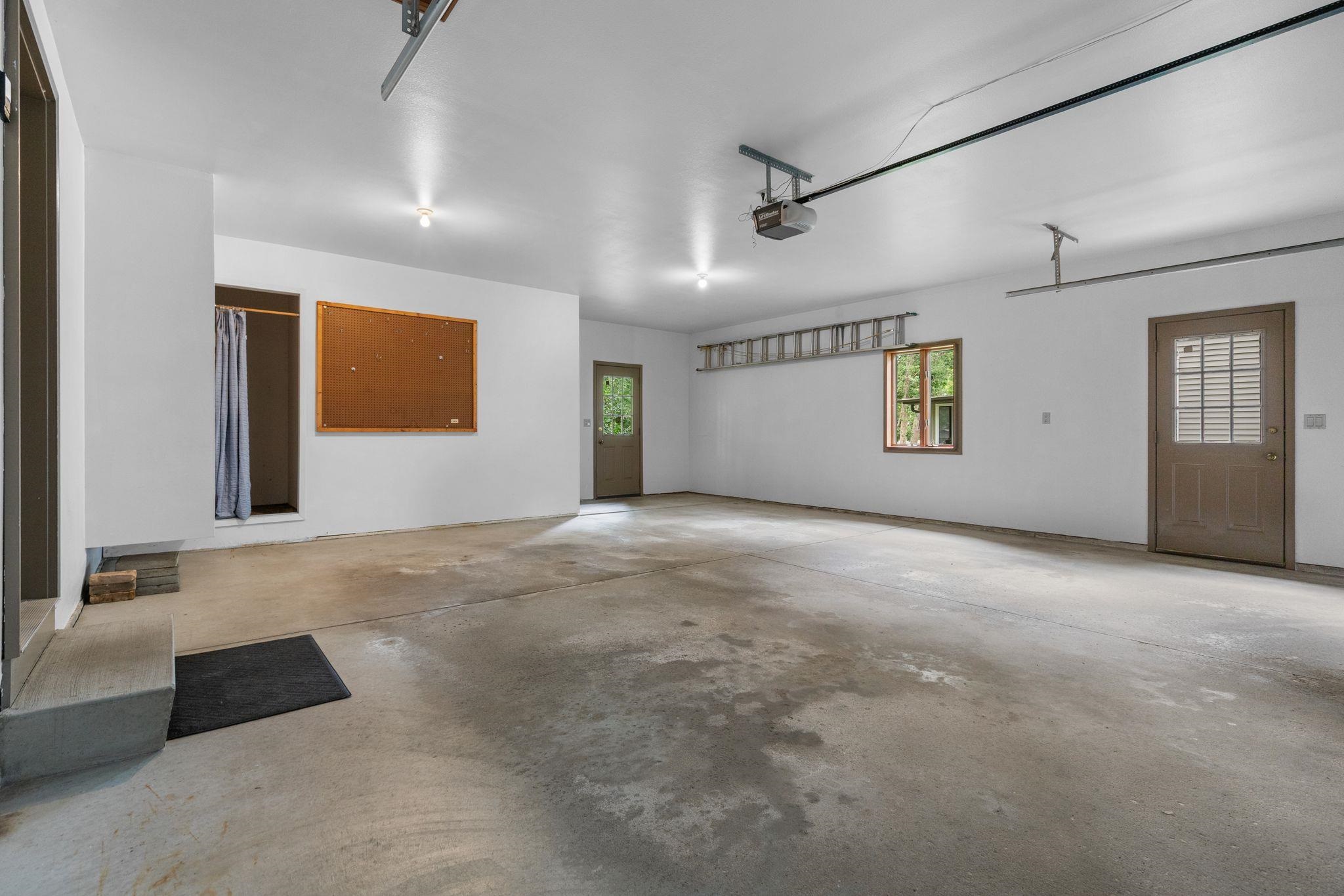 1511 S REBECCA Lane