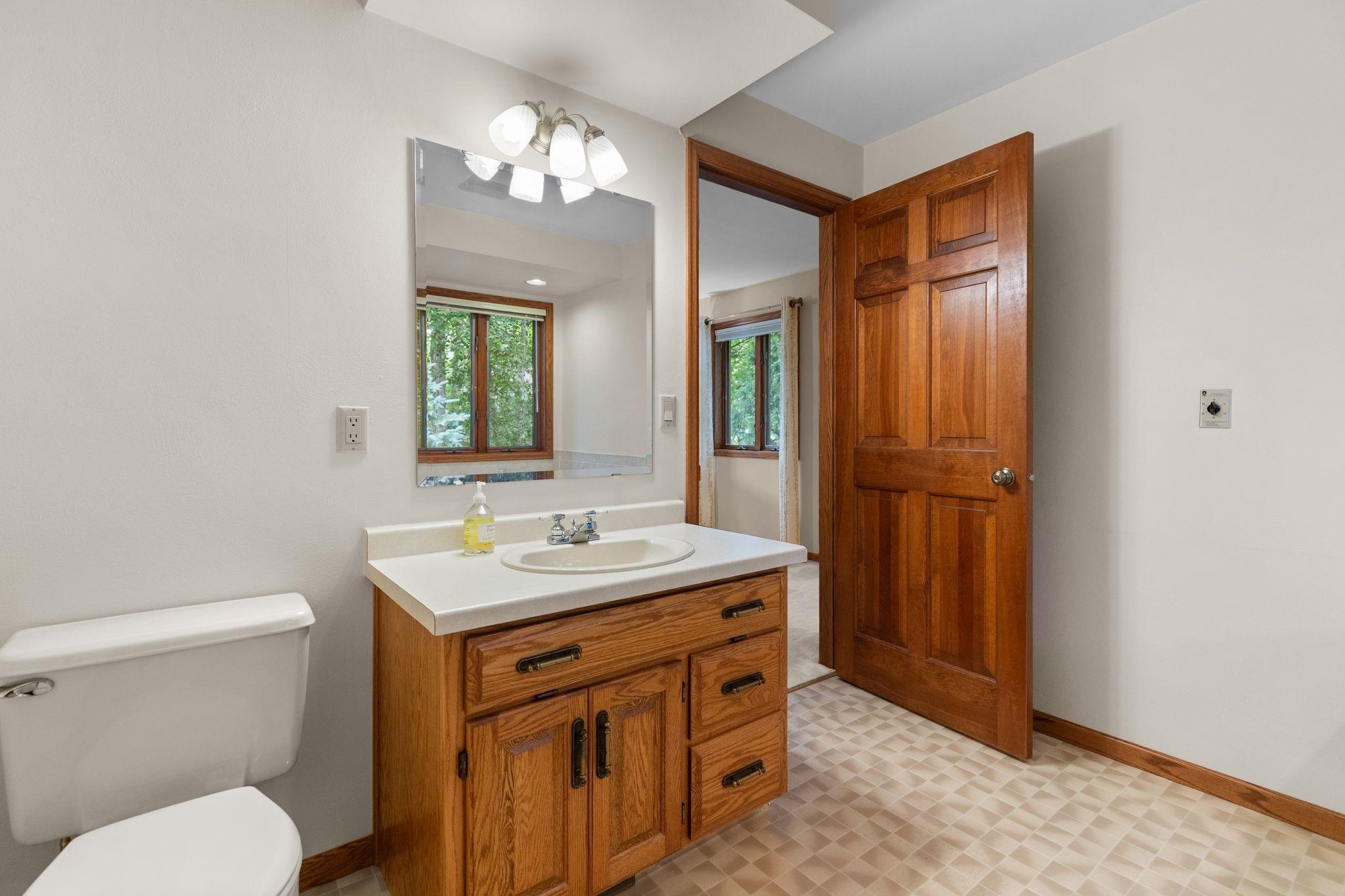 1511 S REBECCA Lane