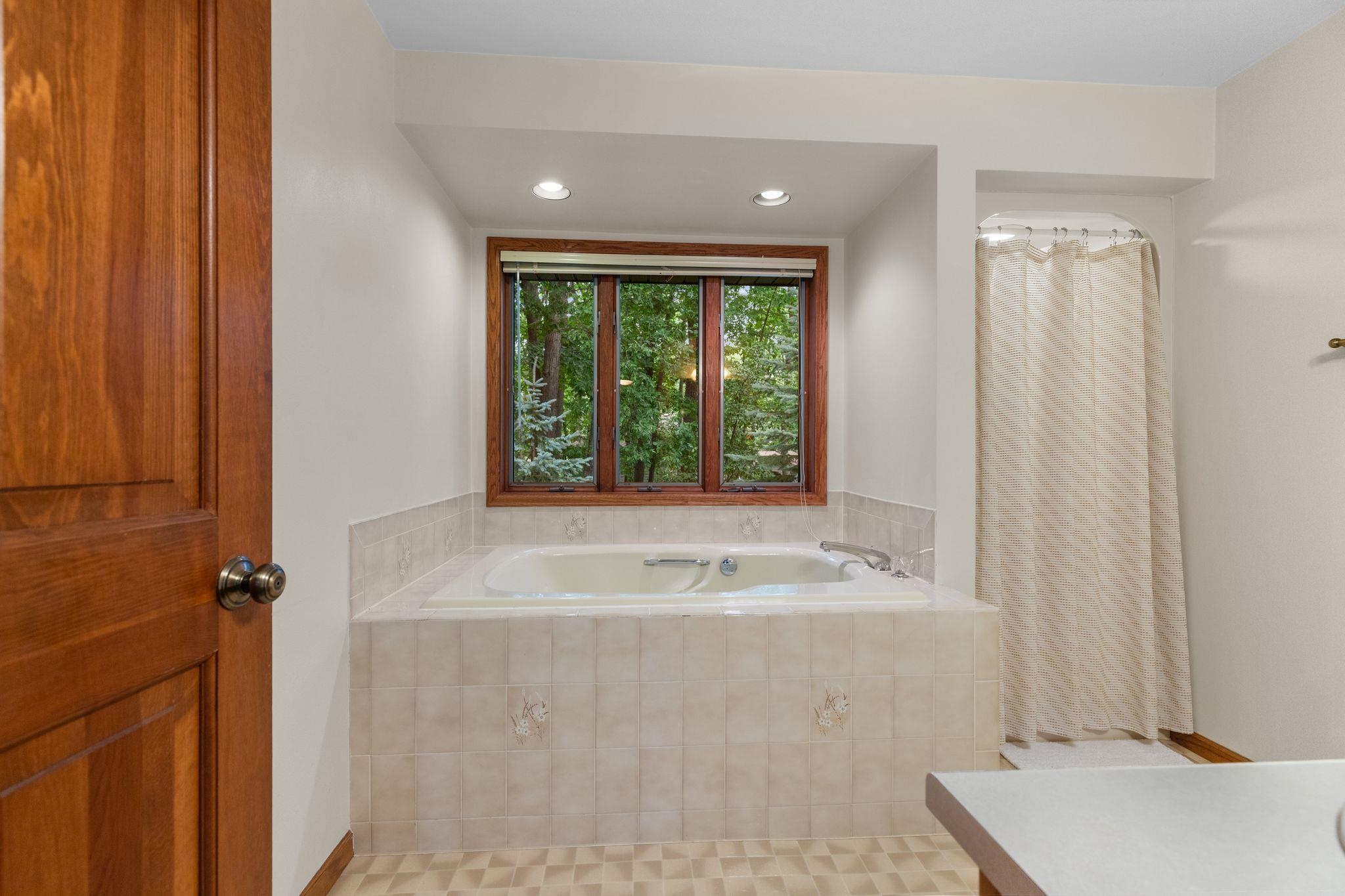 1511 S REBECCA Lane