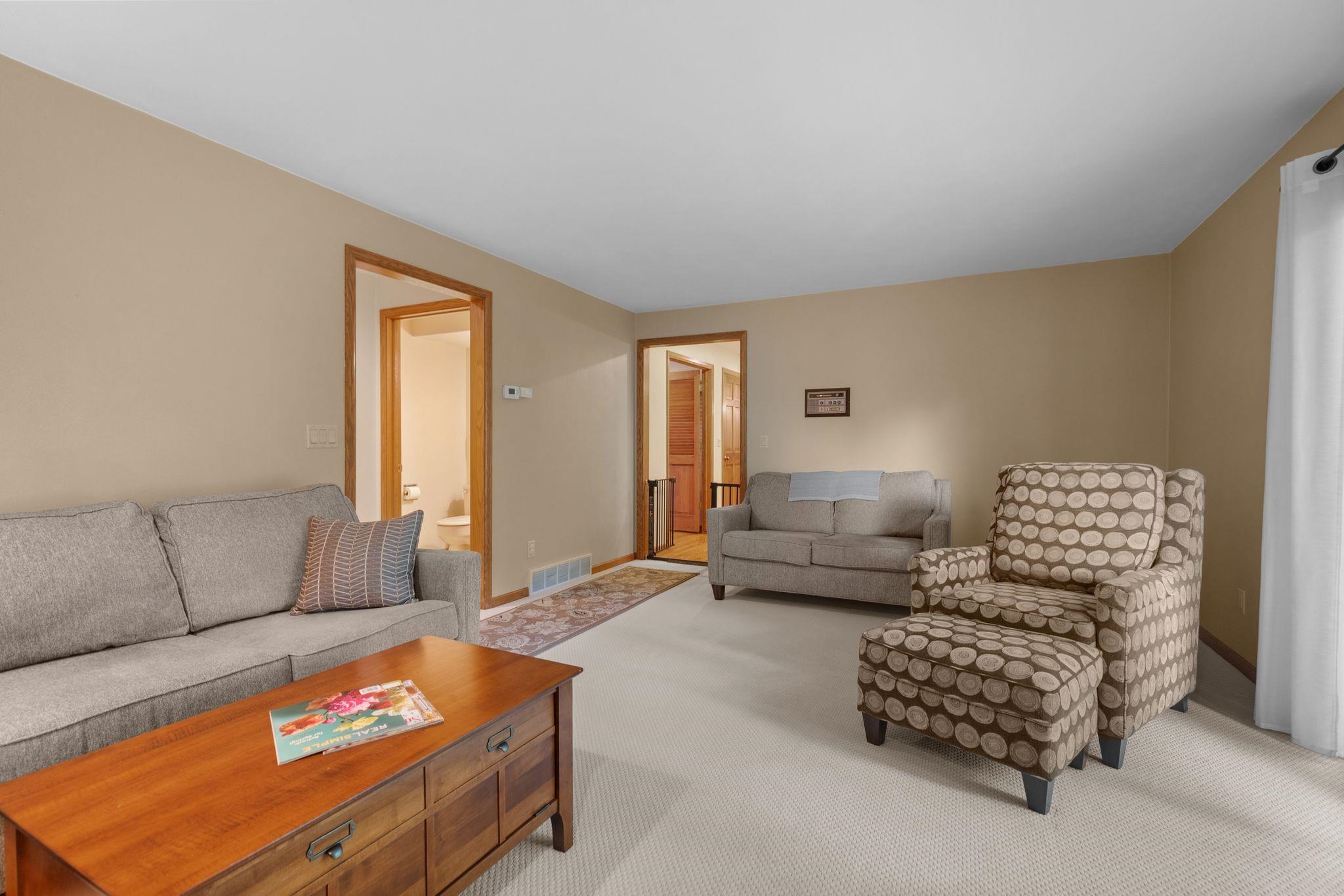1511 S REBECCA Lane