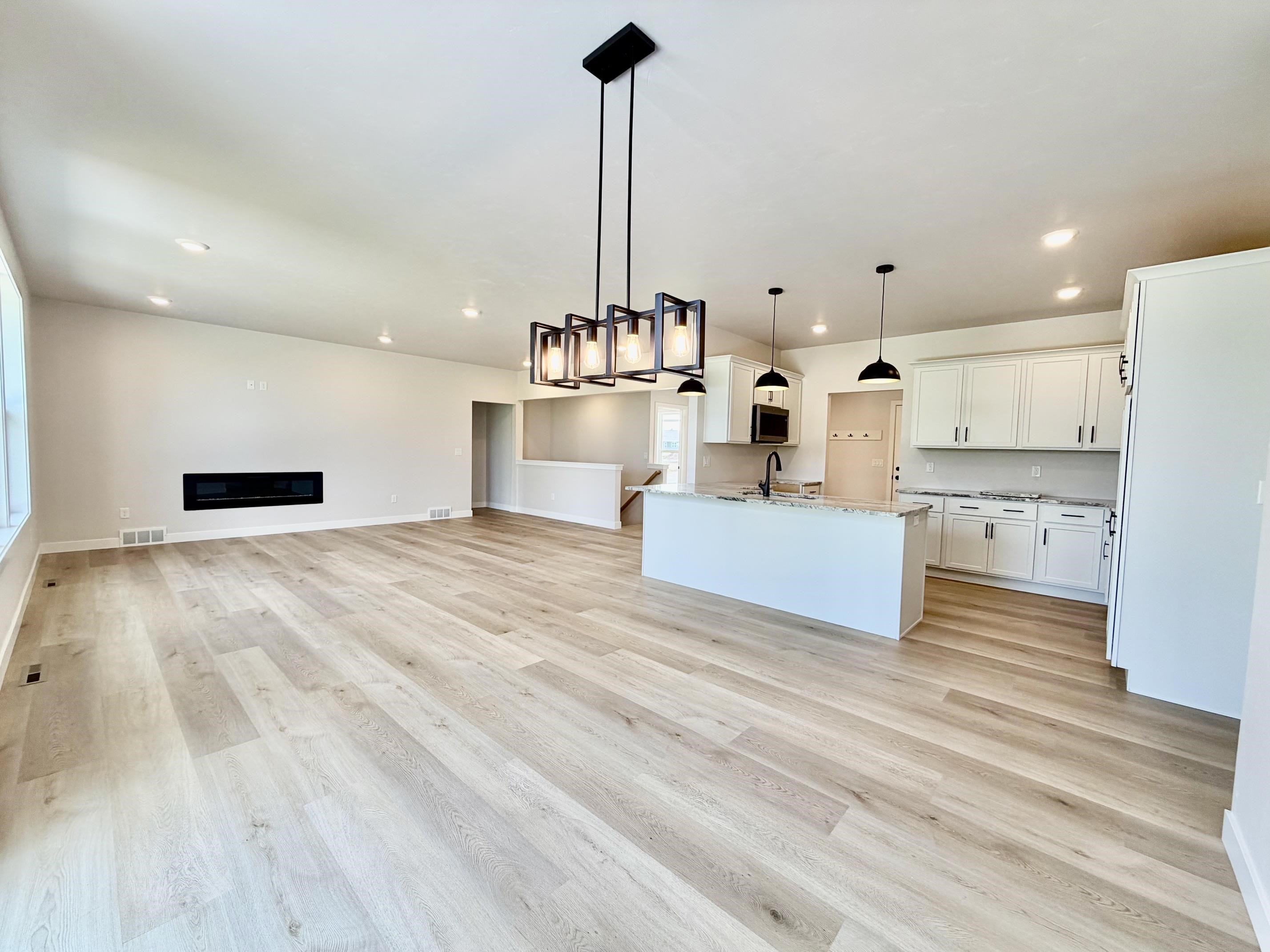 W6842 MCALLISTER Circle