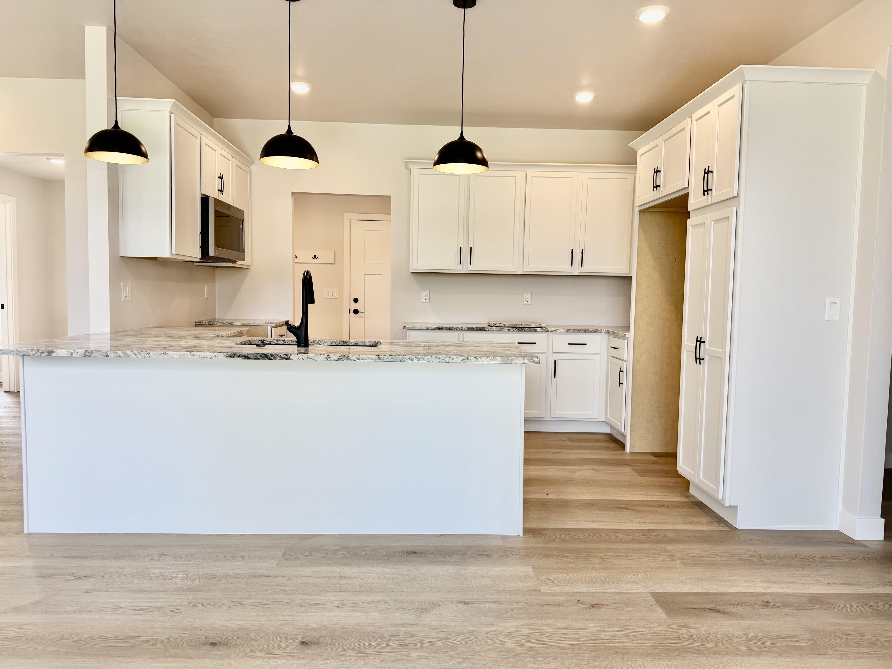 W6842 MCALLISTER Circle