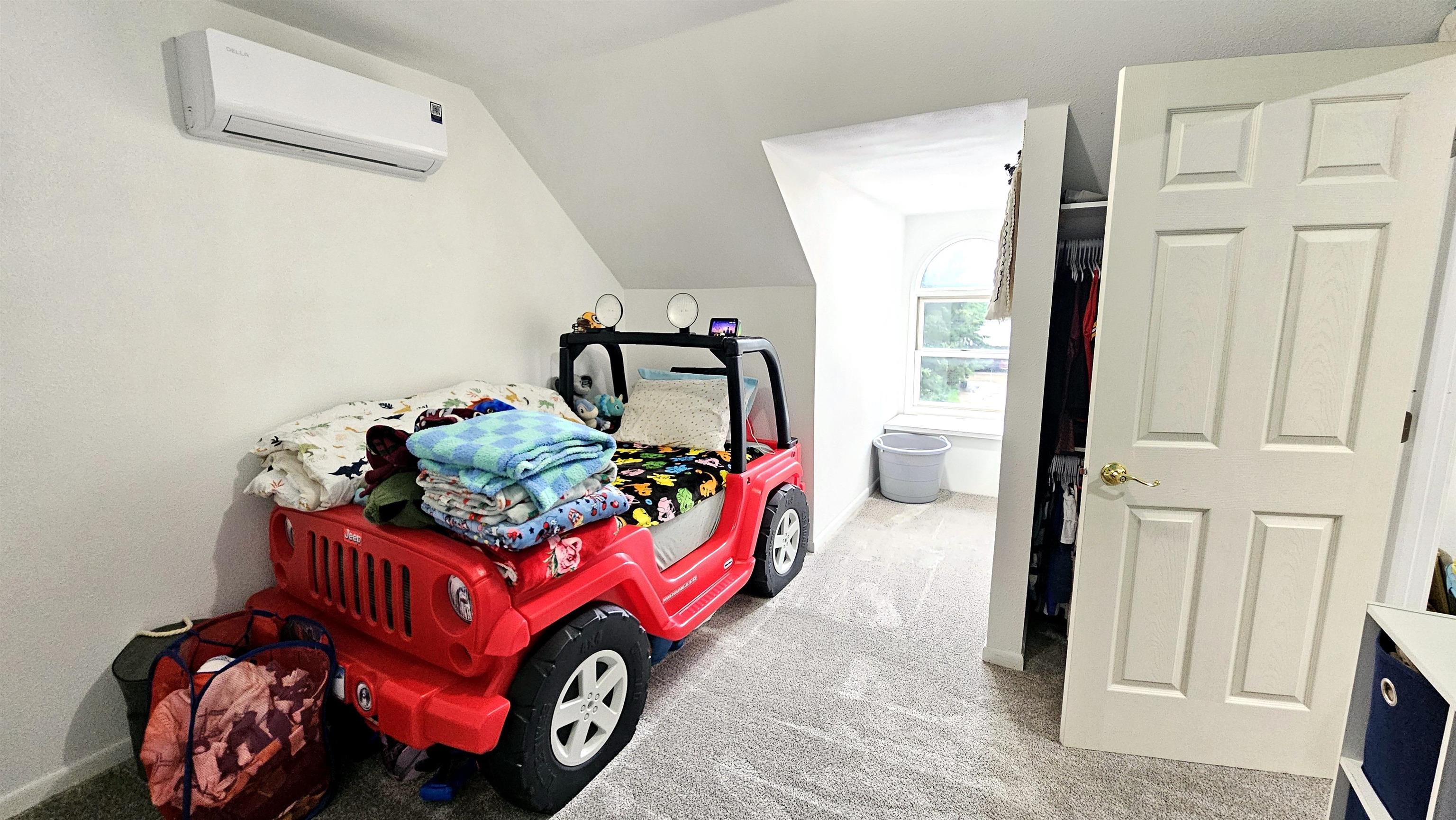 8411 RIDGEVIEW Court