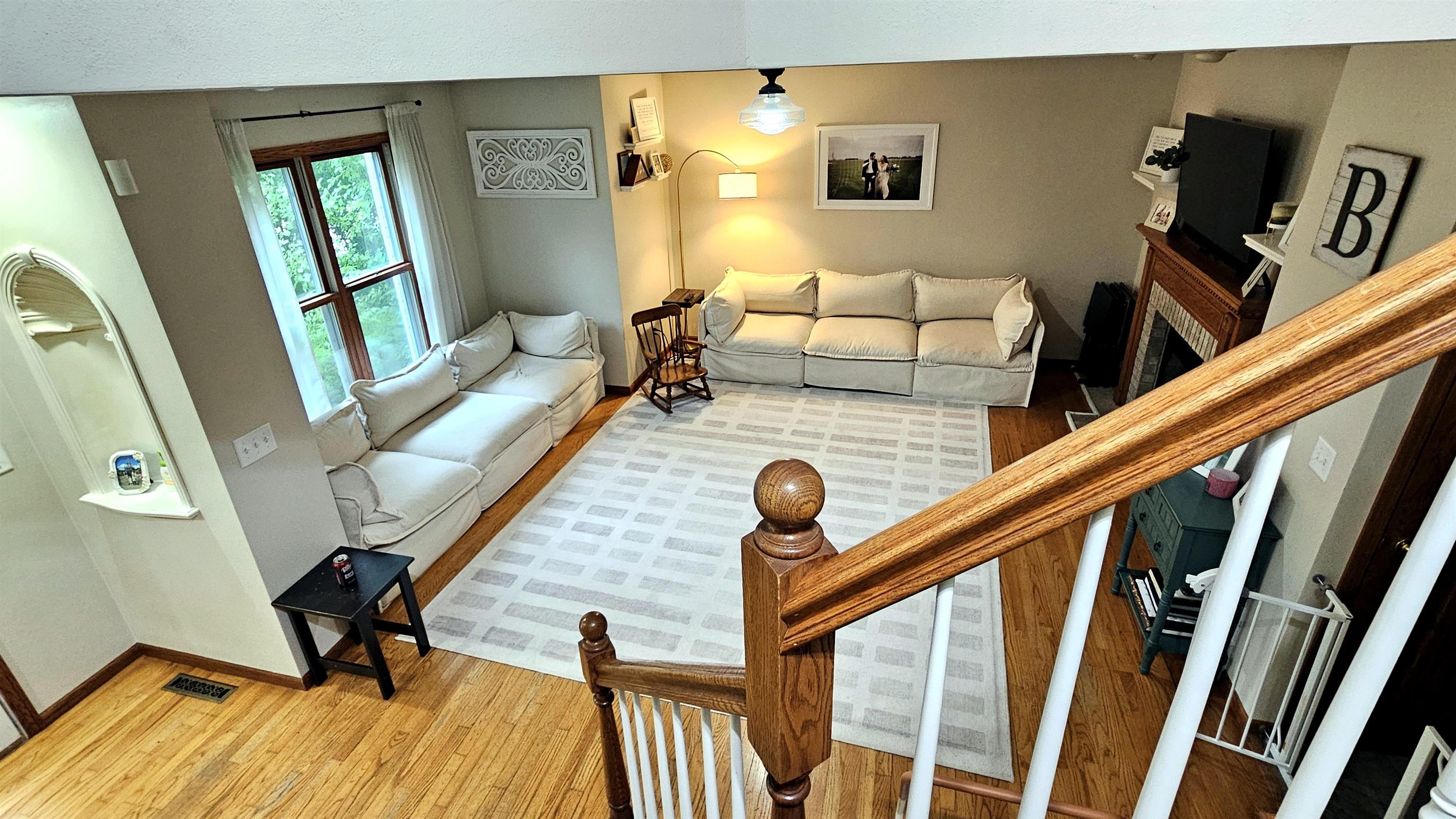 8411 RIDGEVIEW Court