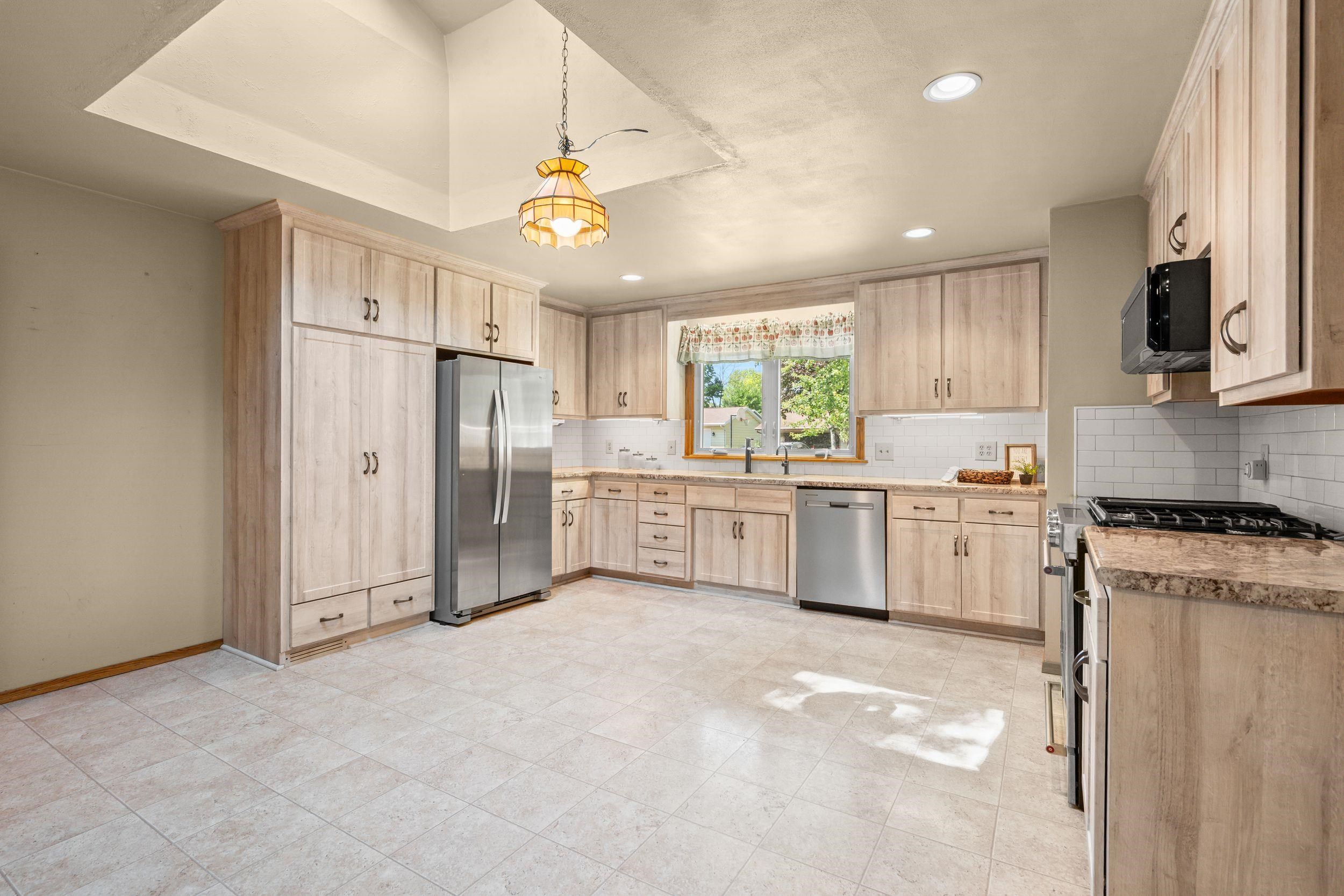 533 WILDWOOD Drive