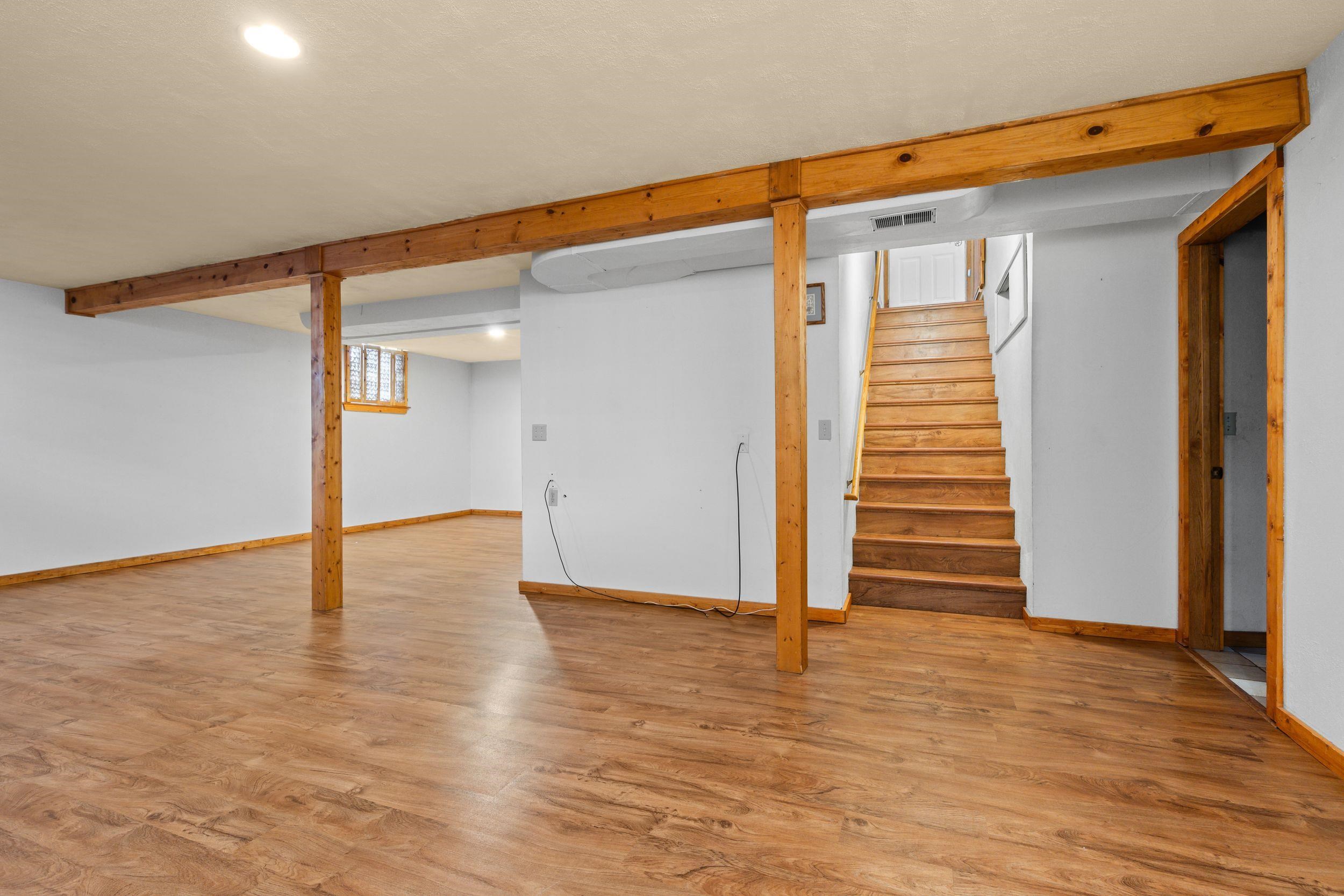 533 WILDWOOD Drive