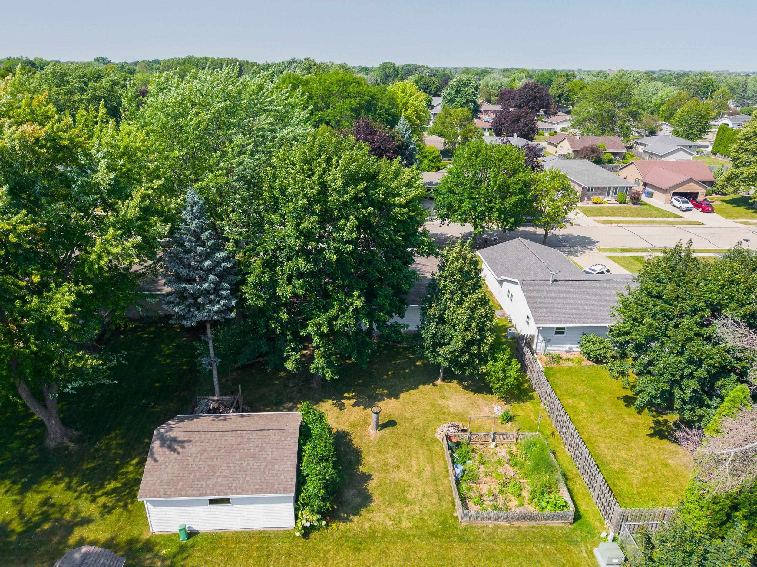 533 WILDWOOD Drive