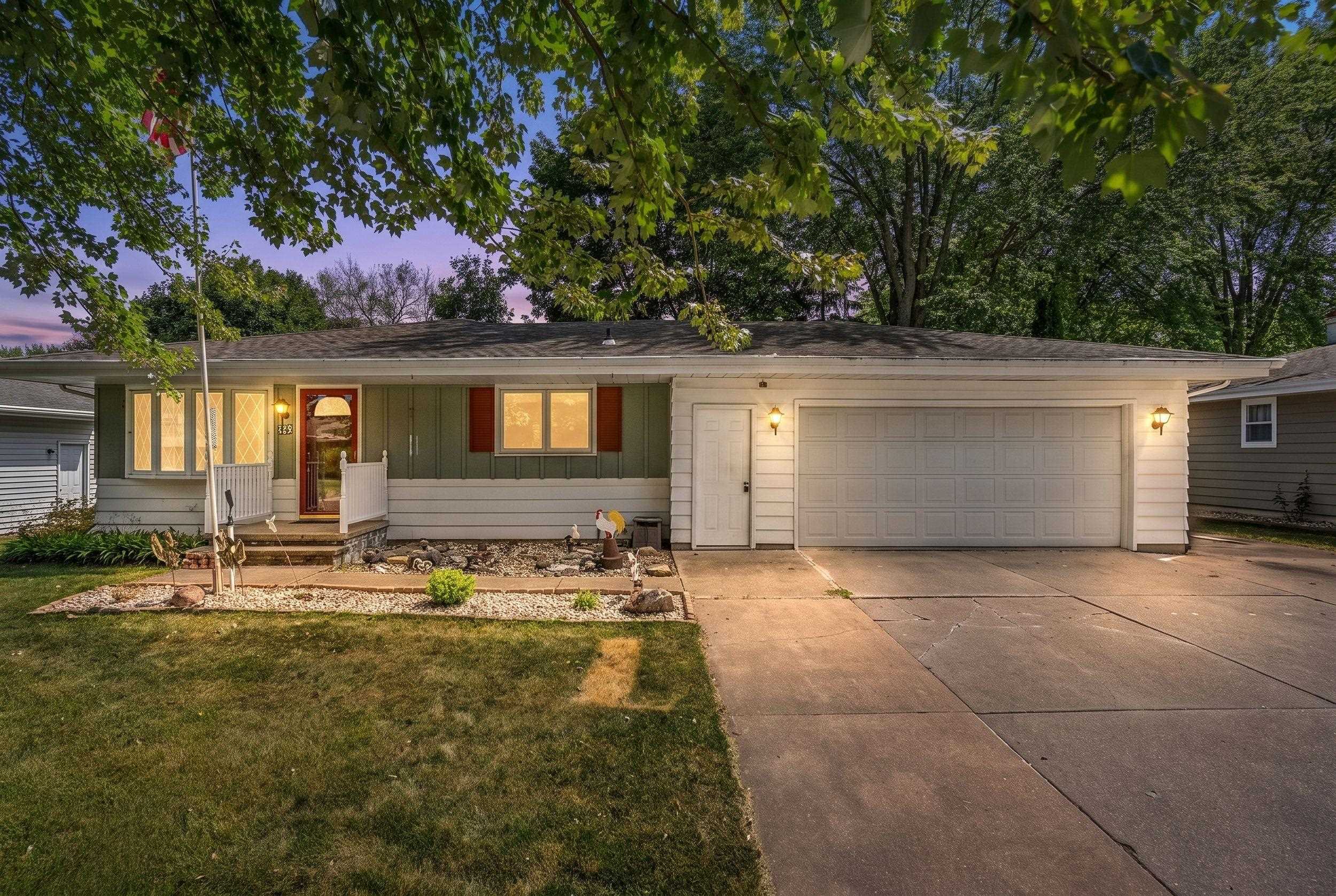533 WILDWOOD Drive