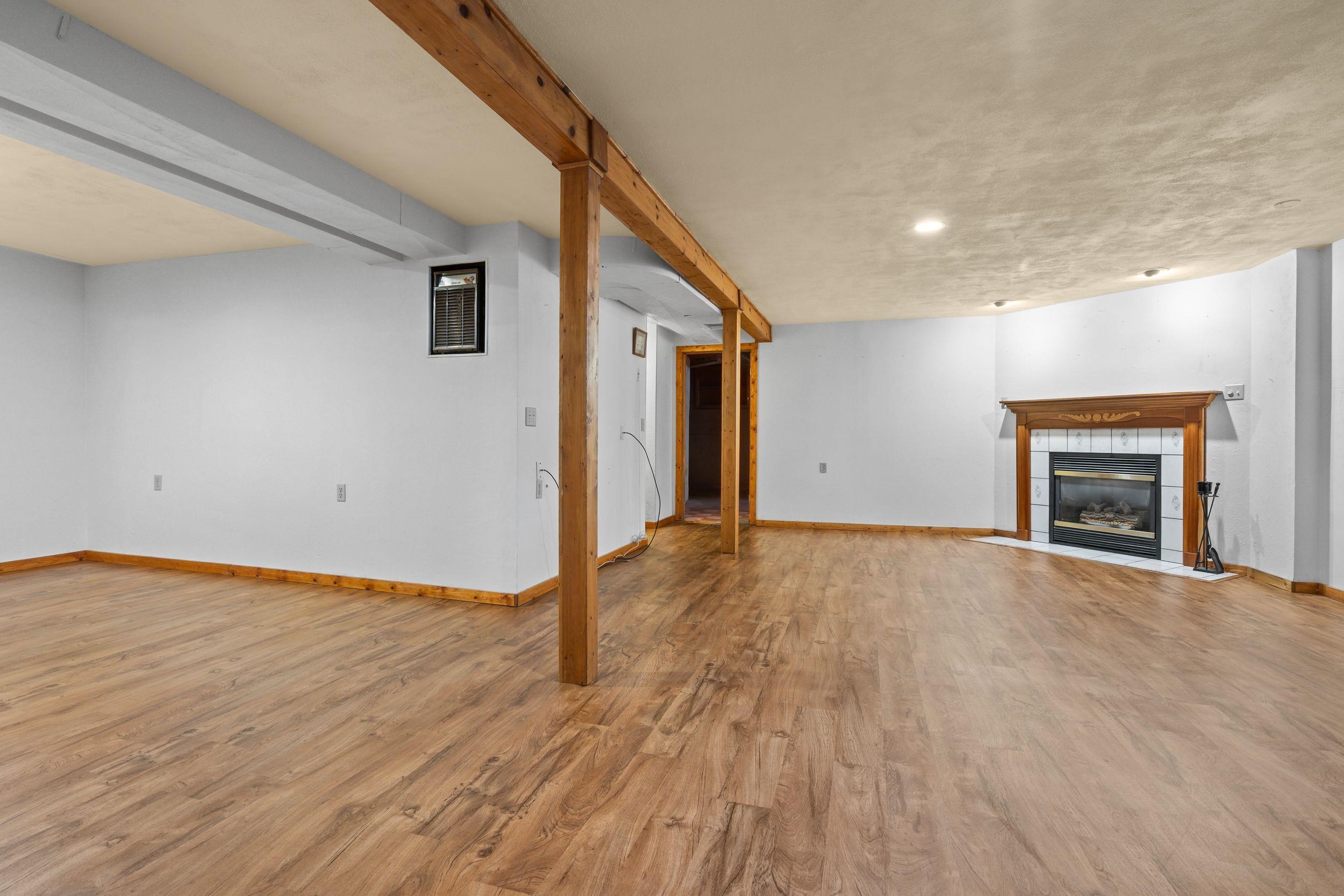 533 WILDWOOD Drive