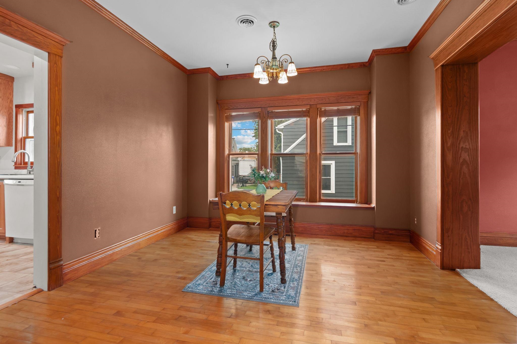 120 E COMMERCIAL Street