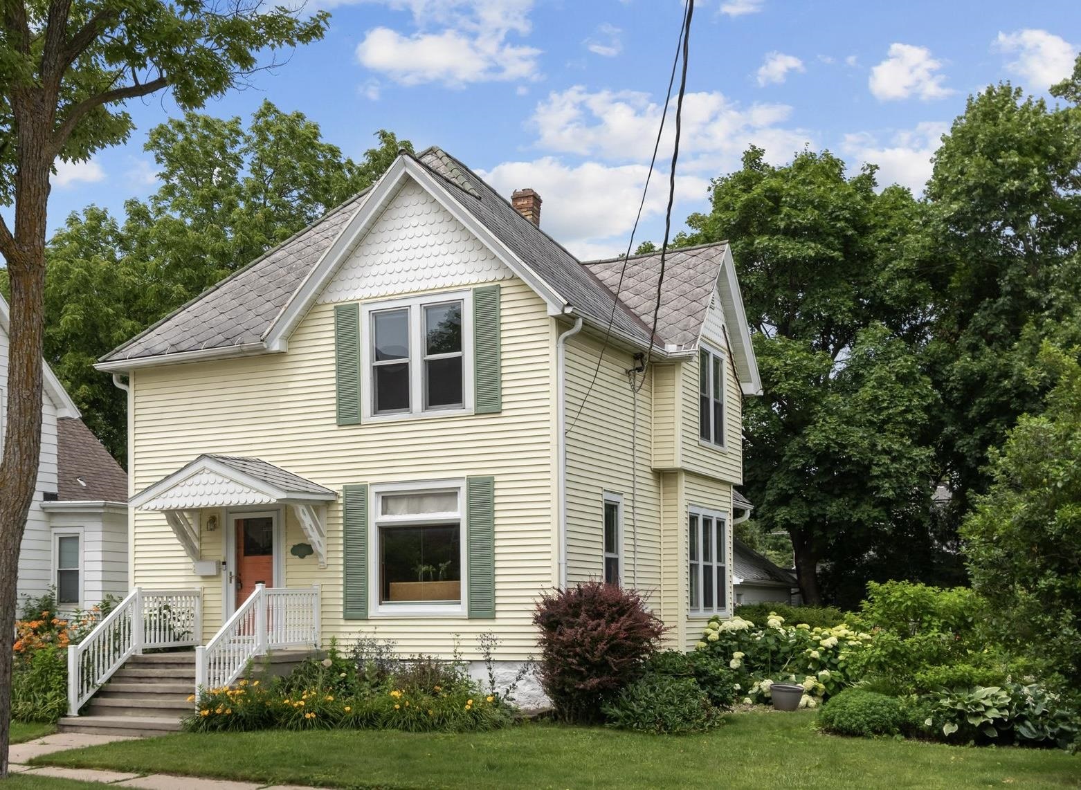 120 E COMMERCIAL Street