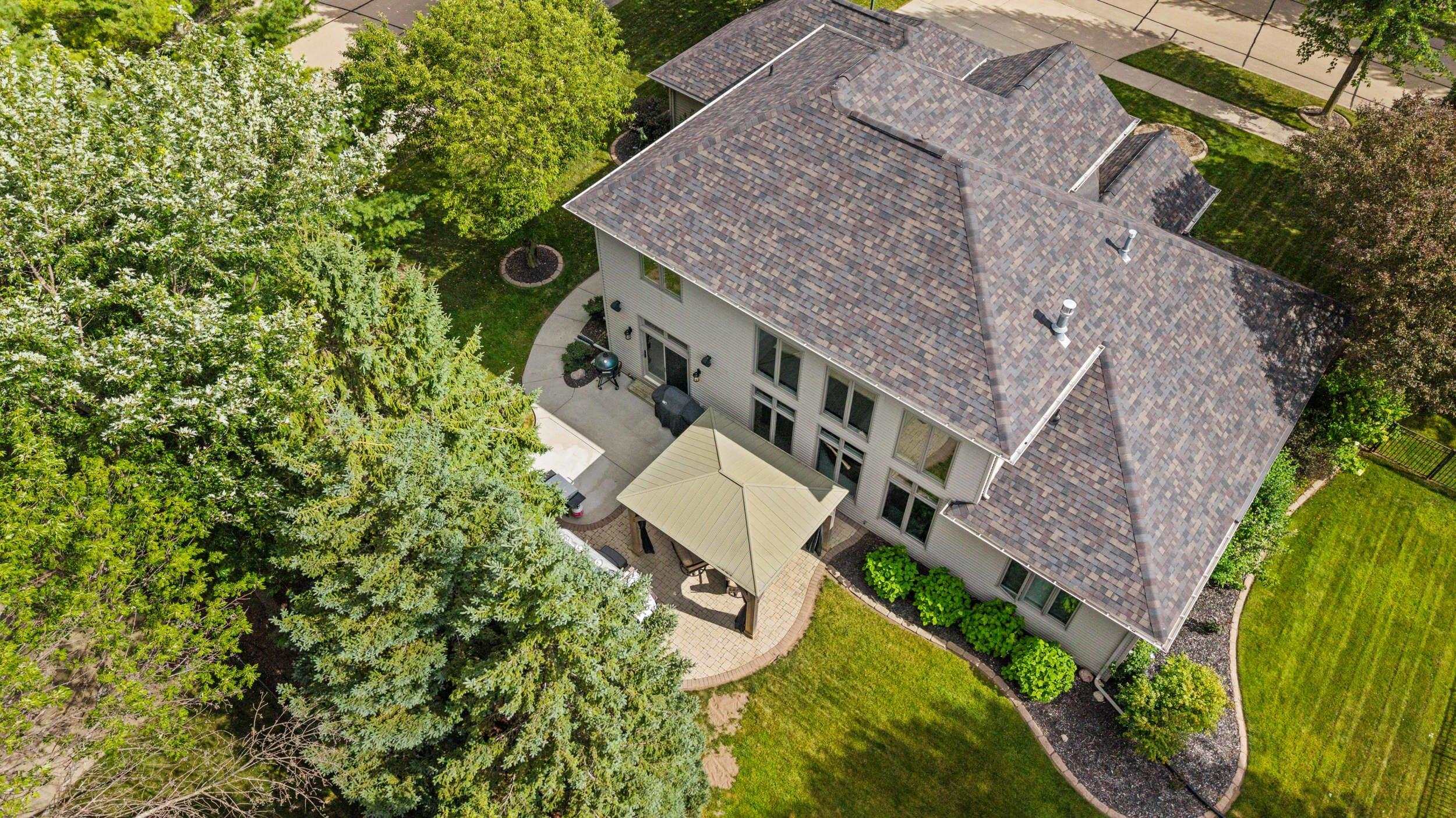 236 E THORNBROOK Lane