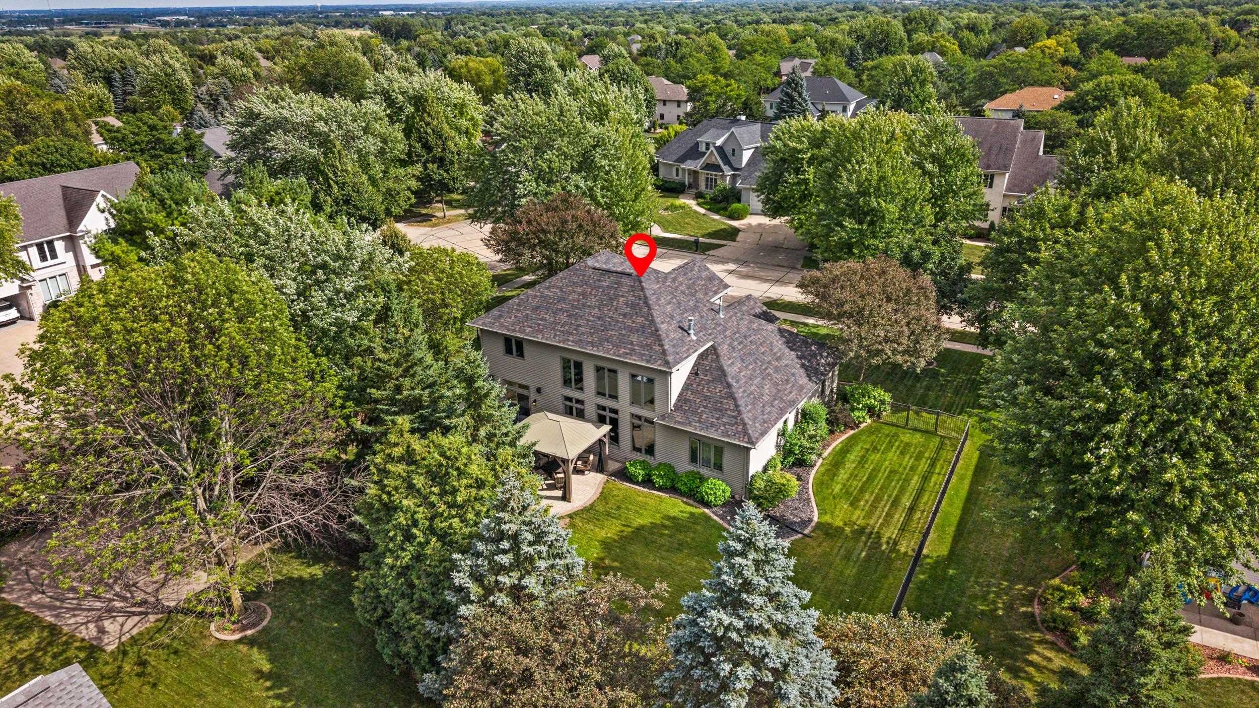 236 E THORNBROOK Lane