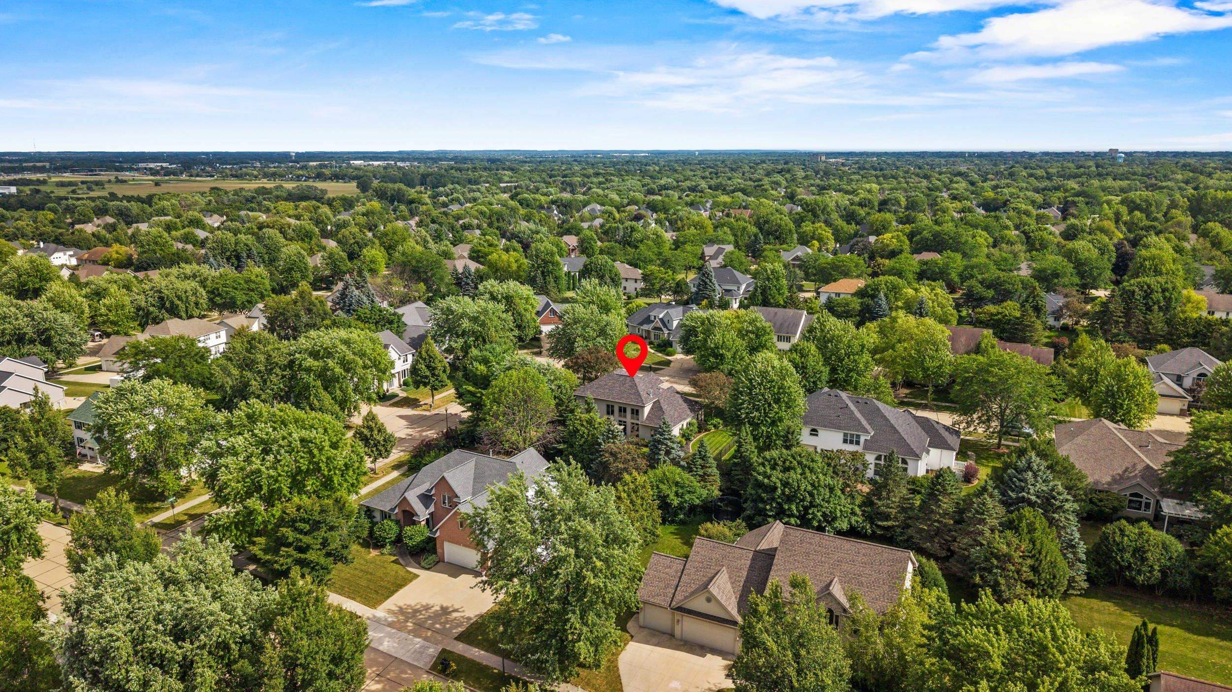 236 E THORNBROOK Lane