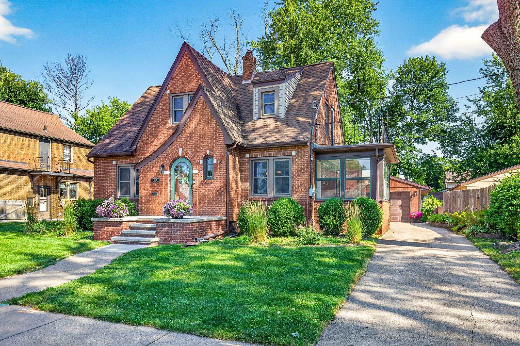 1036 W OKLAHOMA Street