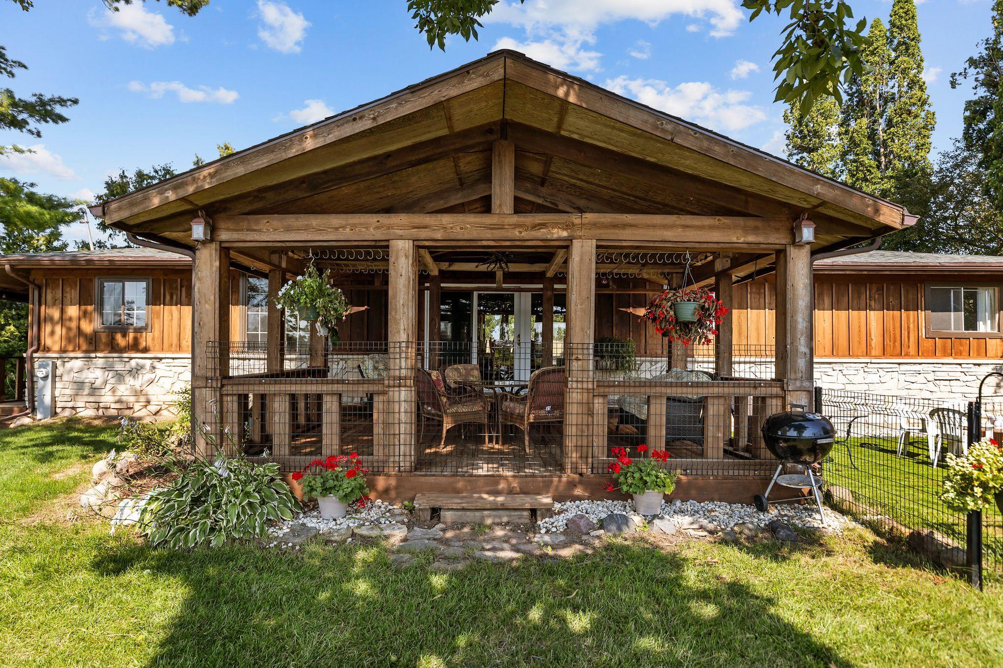 8969 COUNTY ROAD II