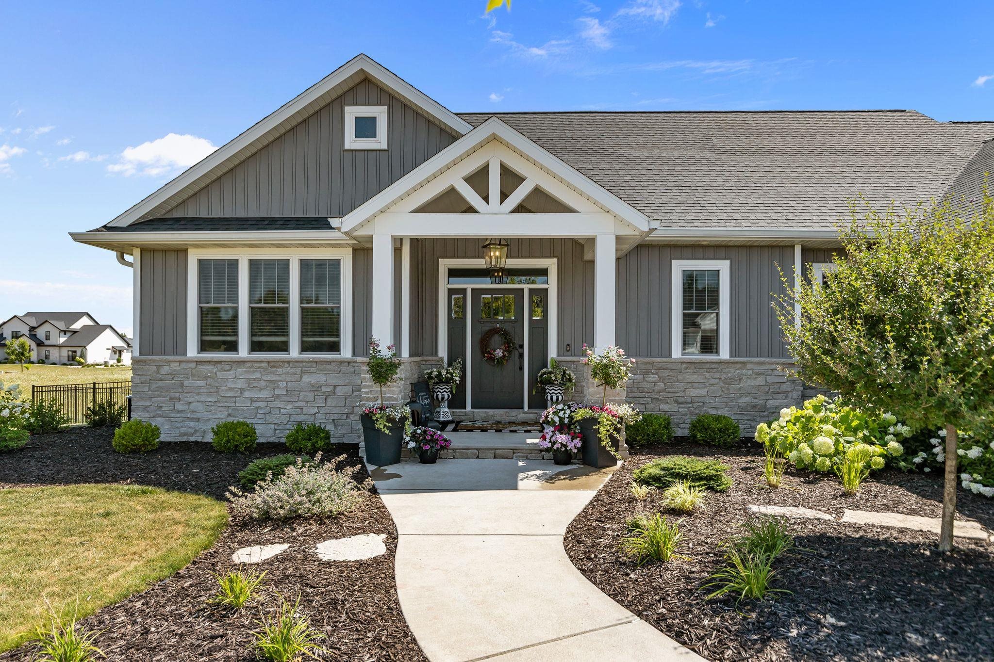 3001 W OLD OAK Drive