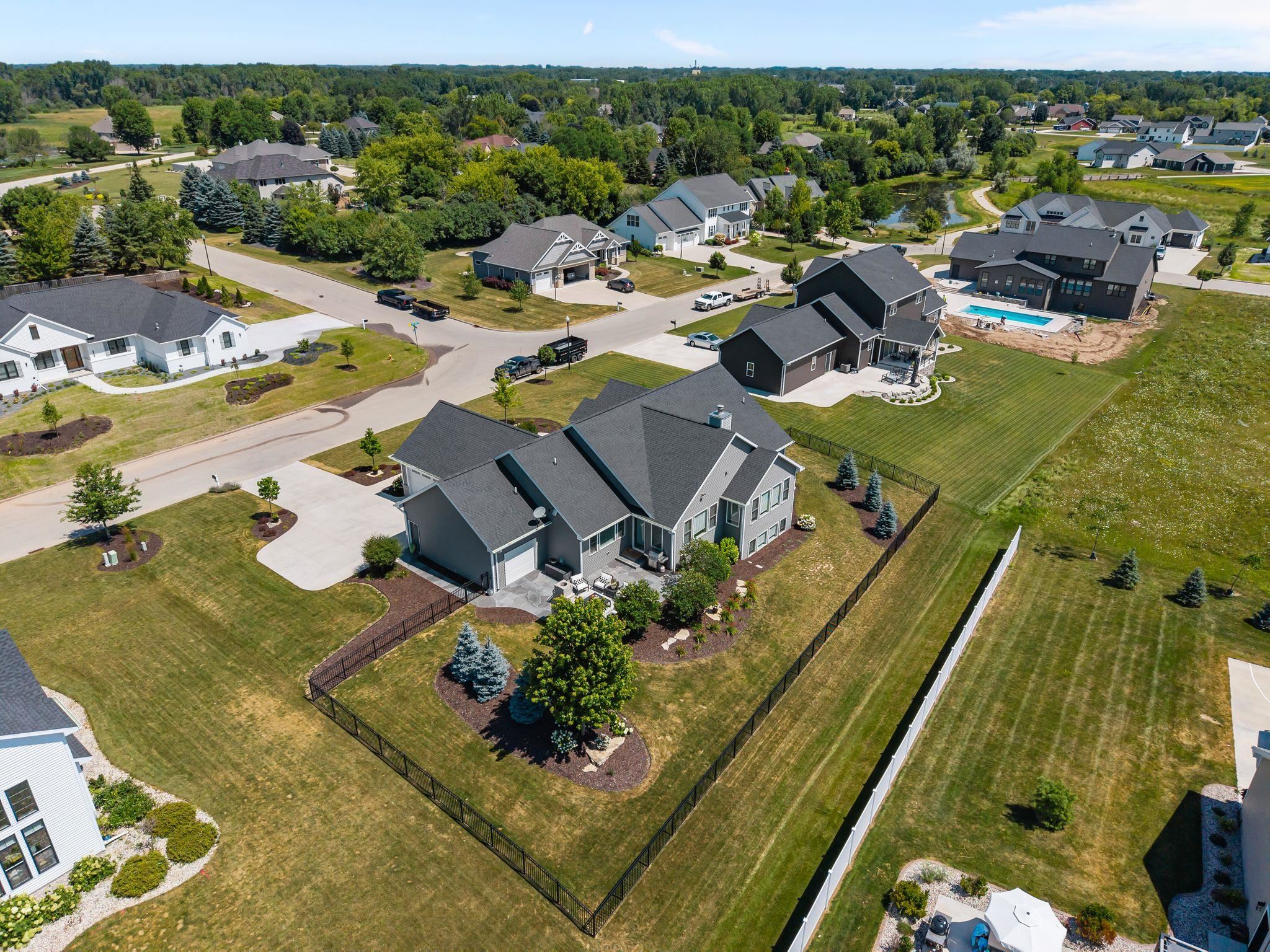 3001 W OLD OAK Drive