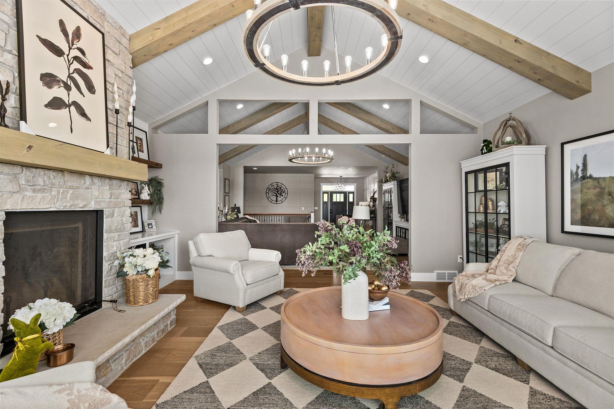 3001 W OLD OAK Drive