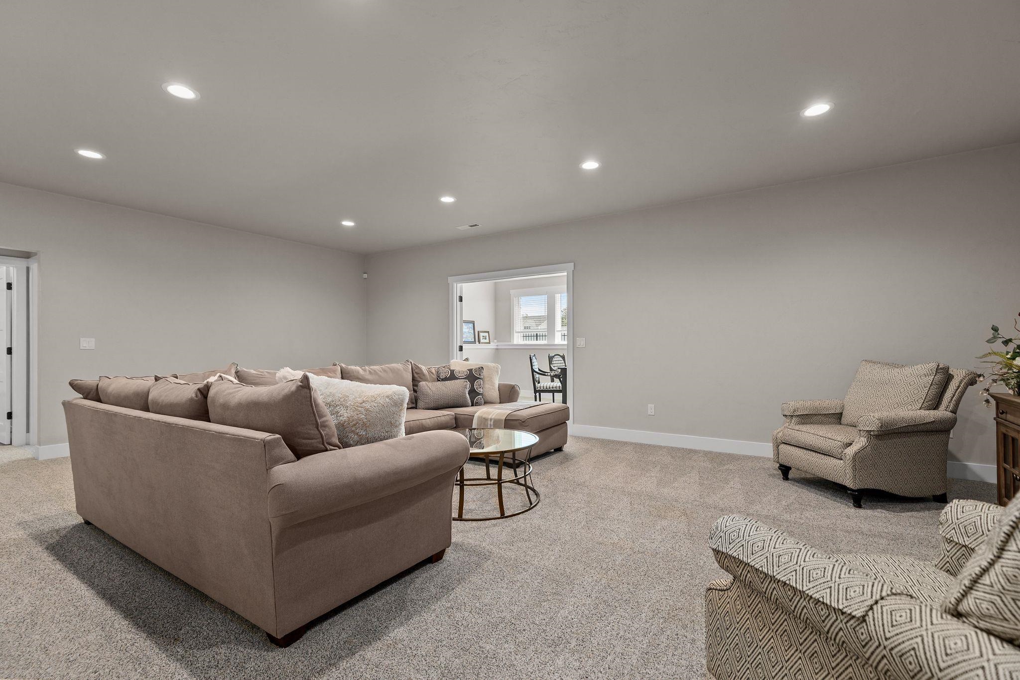 3001 W OLD OAK Drive