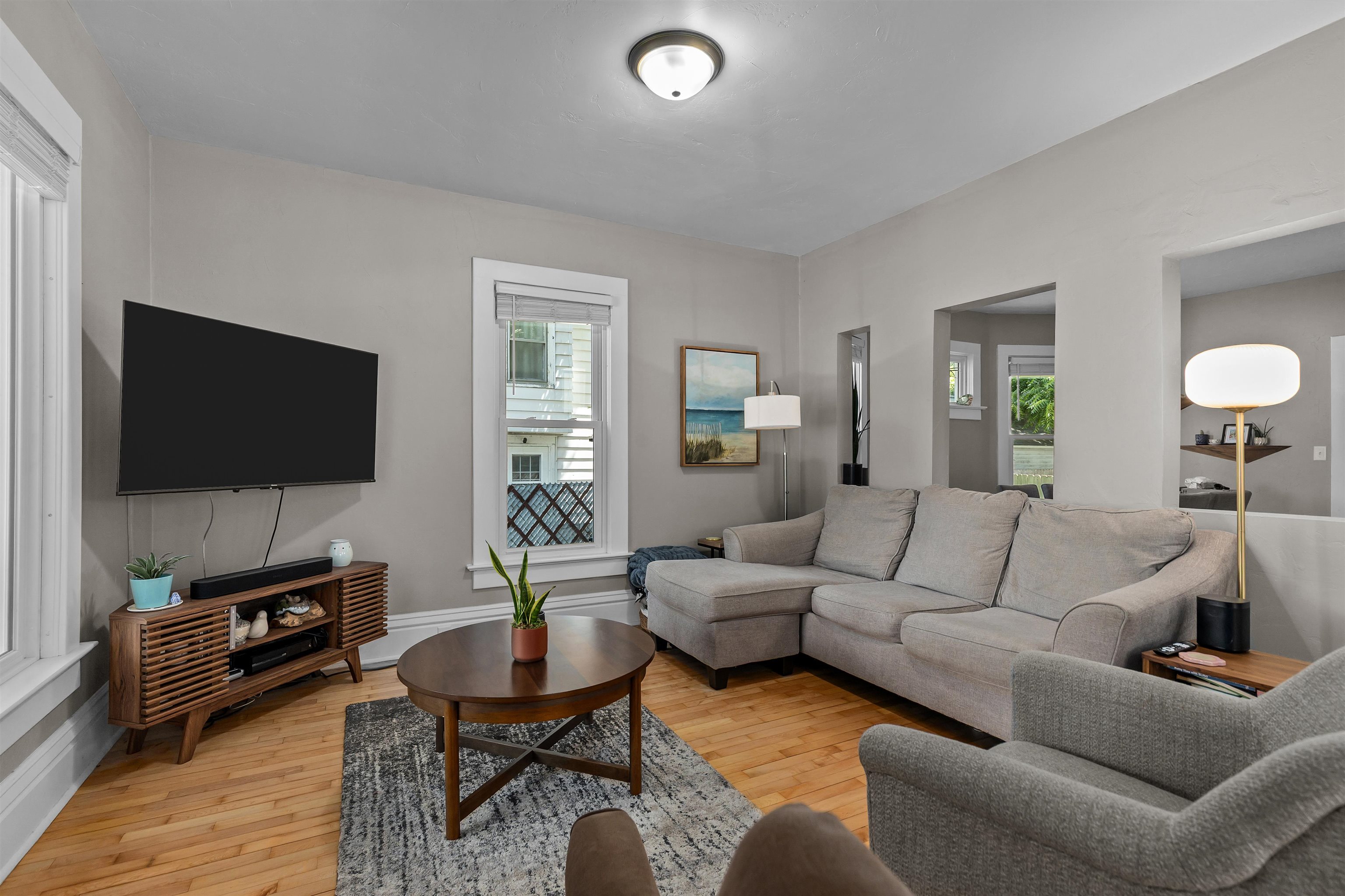 623 W NEW YORK Avenue
