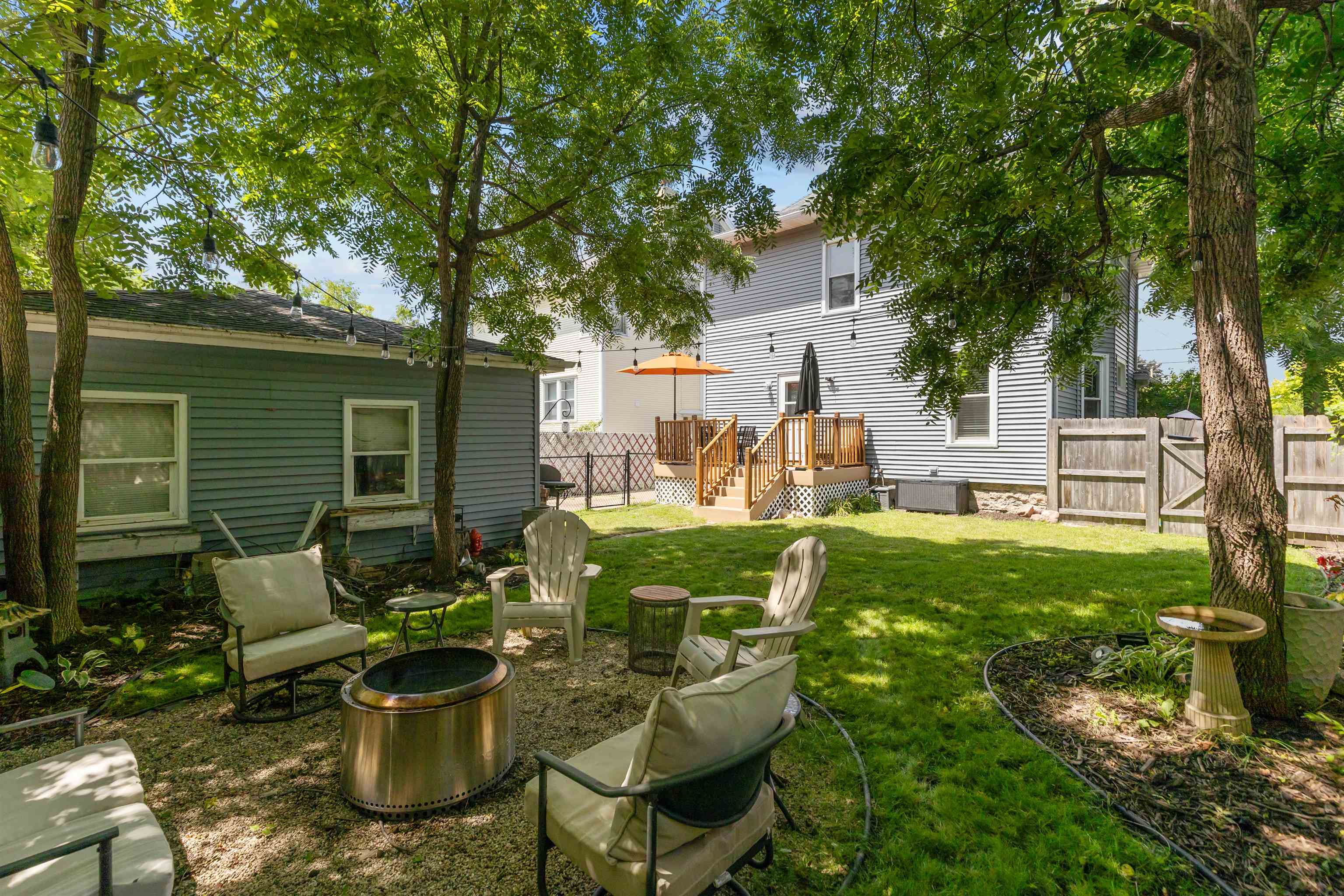 623 W NEW YORK Avenue