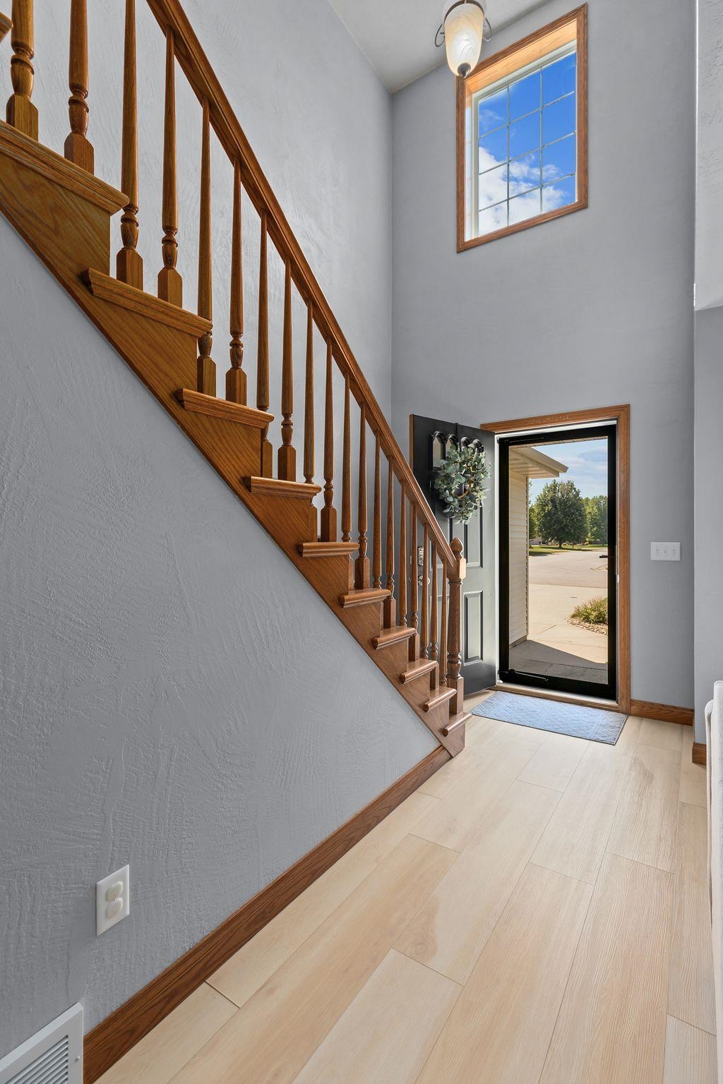 W5876 BLUE BONNET Drive
