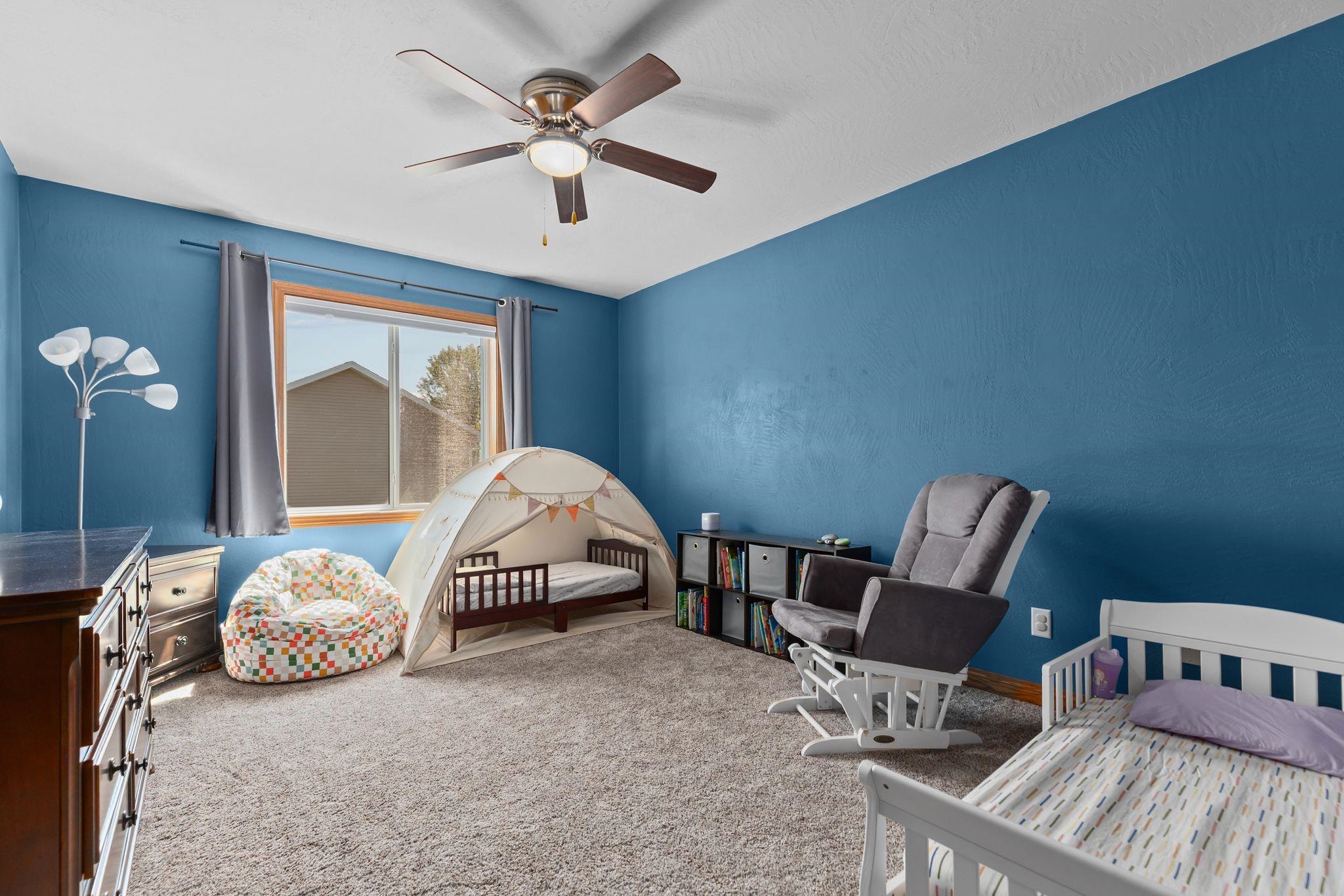 W5876 BLUE BONNET Drive