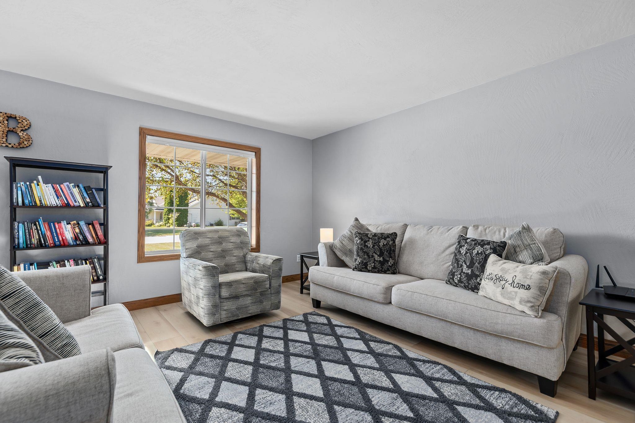 W5876 BLUE BONNET Drive