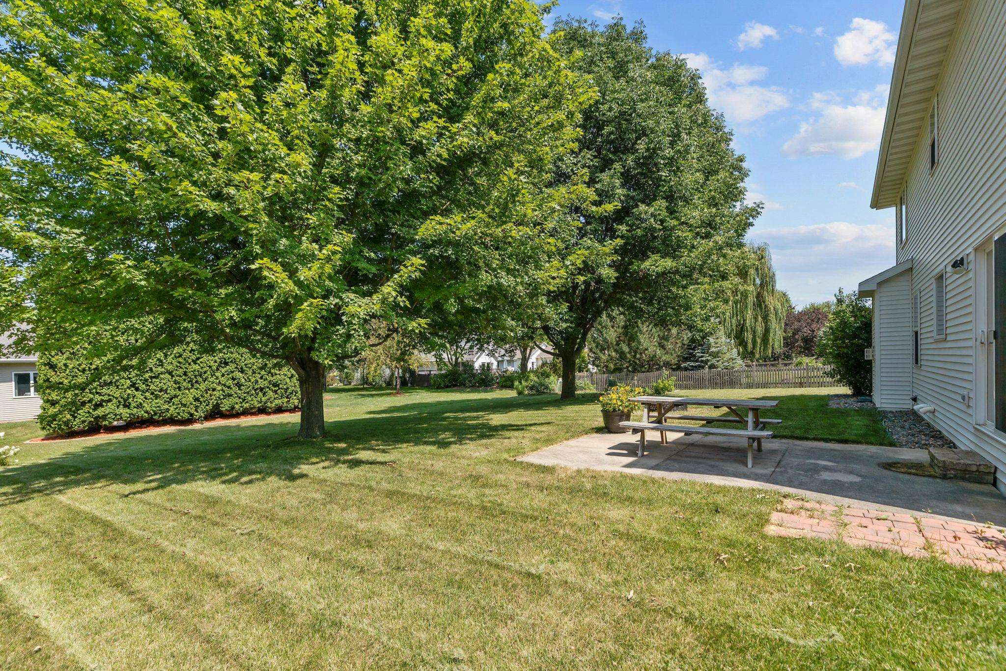 W5876 BLUE BONNET Drive