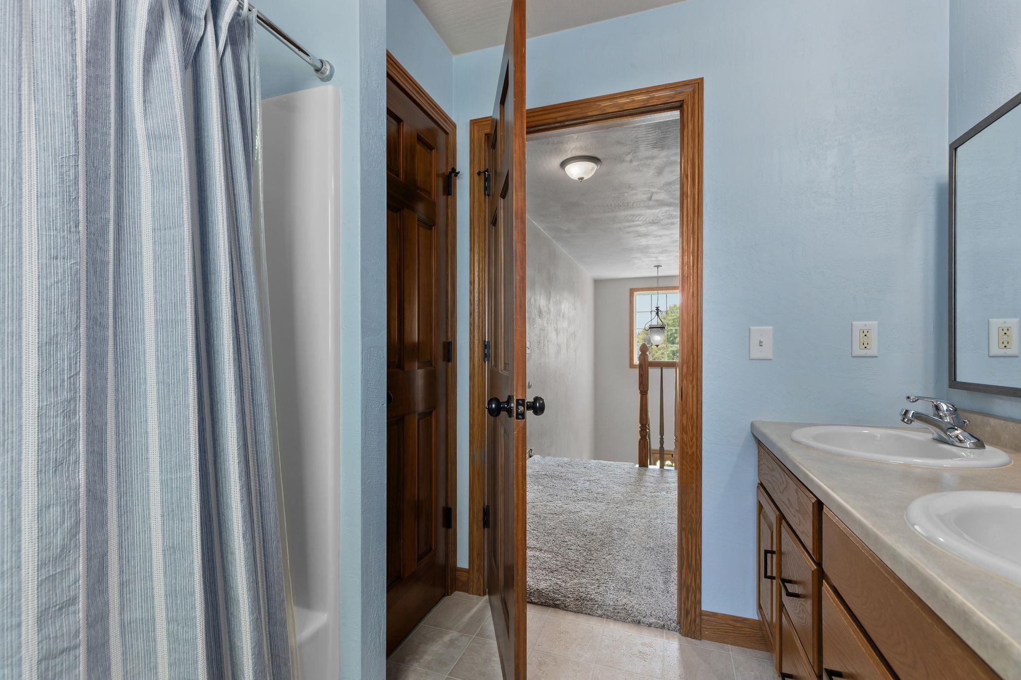 W5876 BLUE BONNET Drive
